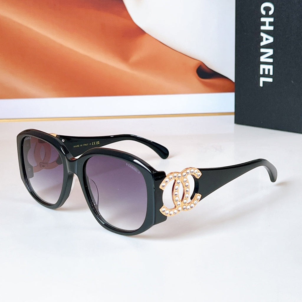 CHANEL CAT EYE SUNGLASSES A71498 IN ACETATE METAL LOGO