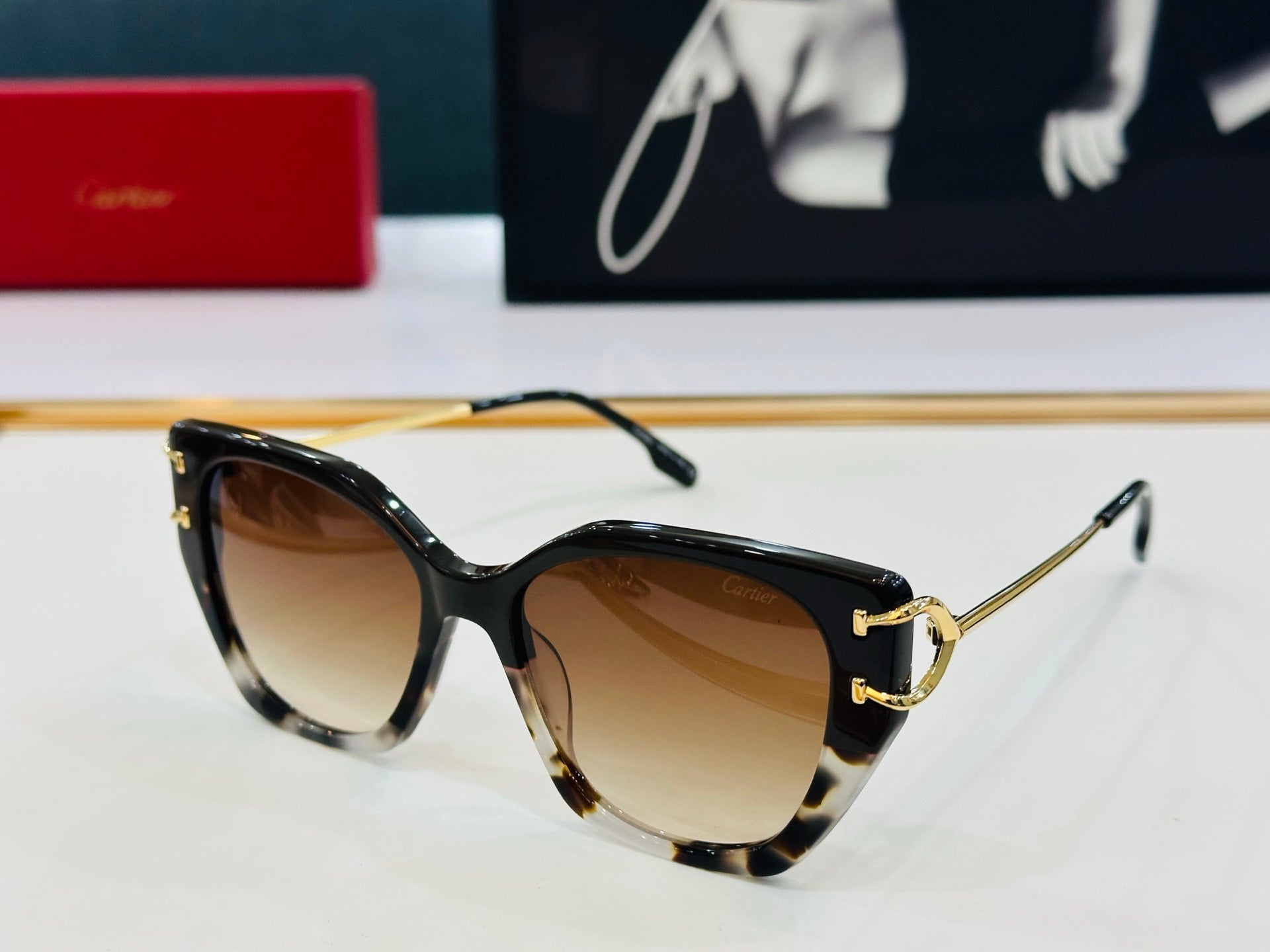 CARTIER BUTTERFLY FRAME SUNGLASSES 530154 IN METAL AND ACETATE