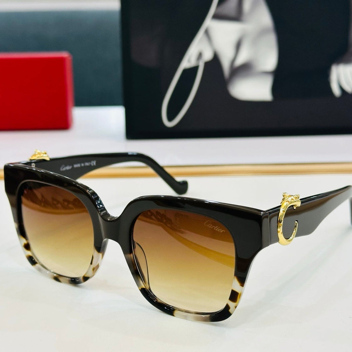 CARTIER PANTHÈRE SQUARE FRAME SUNGLASSES 575857 IN ACETATE