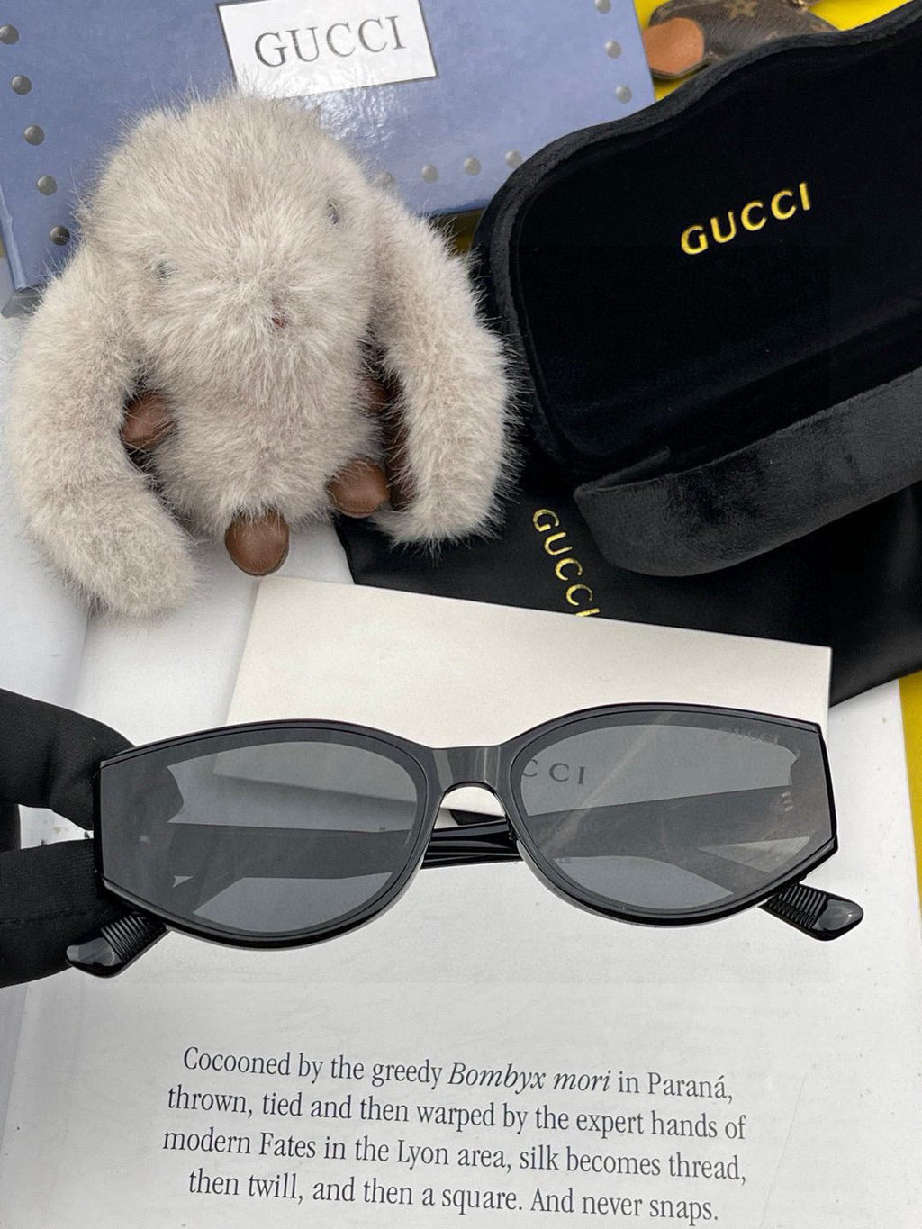 GUCCI GEOMETRIC FRAME SUNGLASSES G7315 IN ACETATE