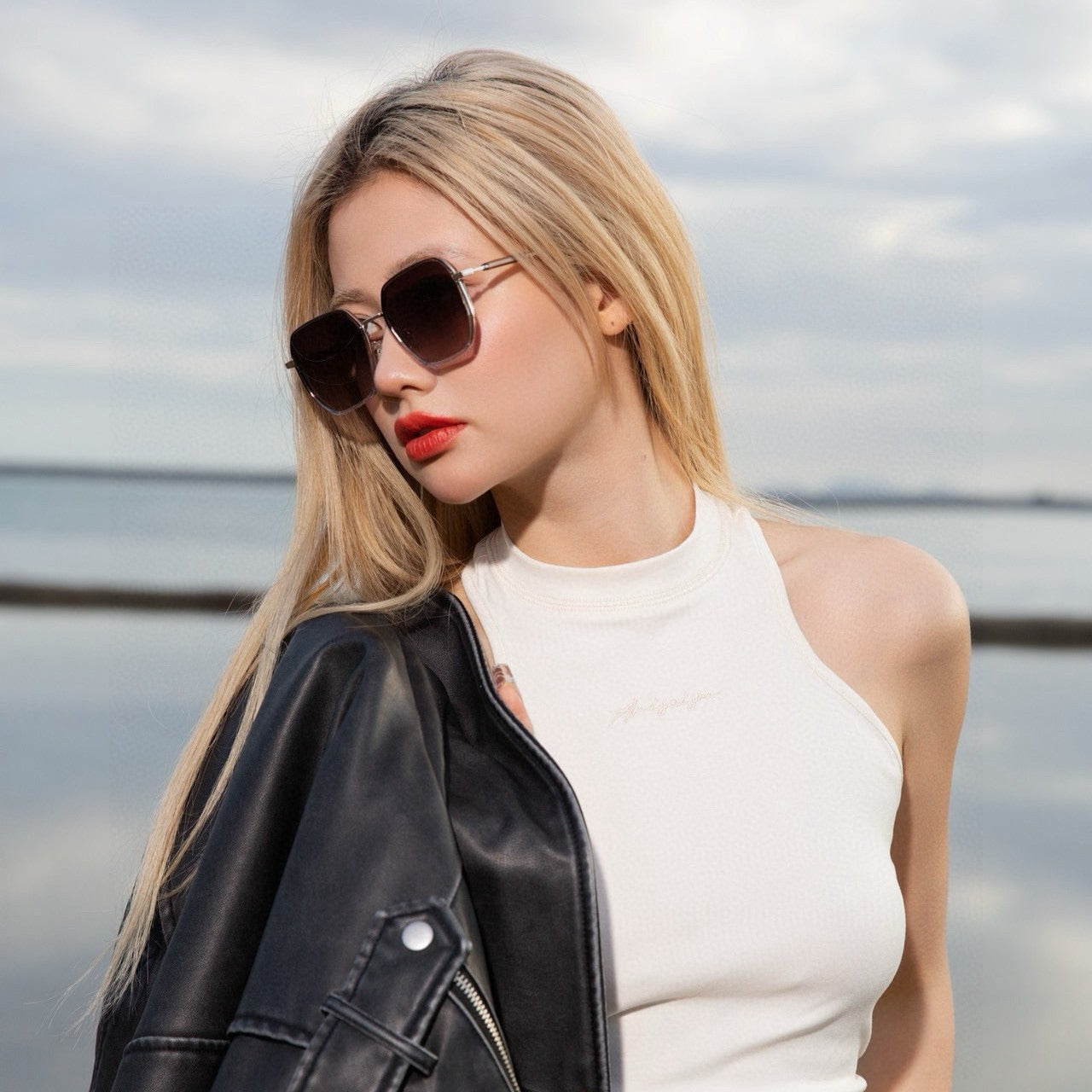 GUCCI SQUARE FRAME SUNGLASSES G364 IN METAL