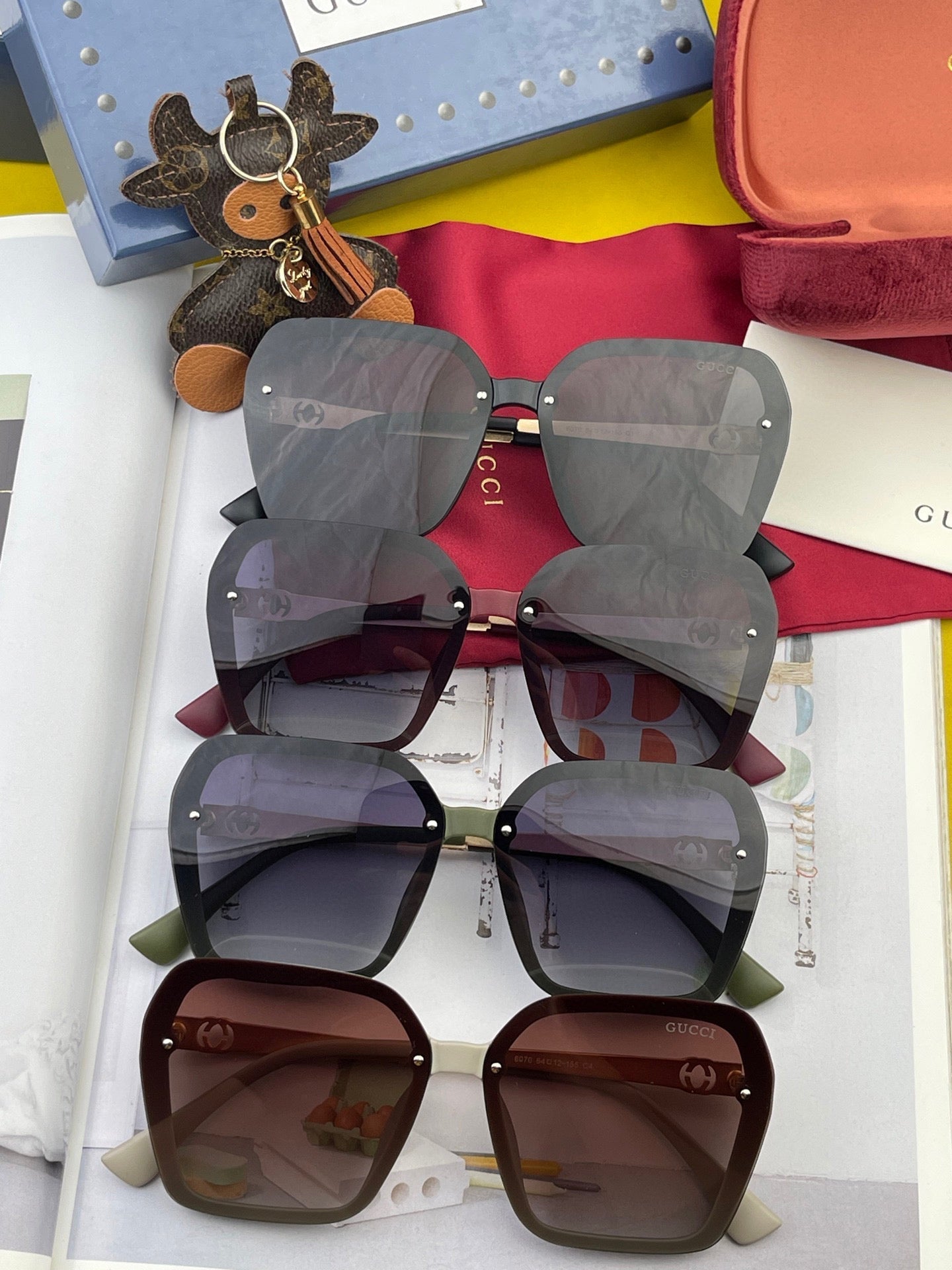 GUCCI BORDERED SQUARE FRAME SUNGLASSES G0607 IN ACETATE