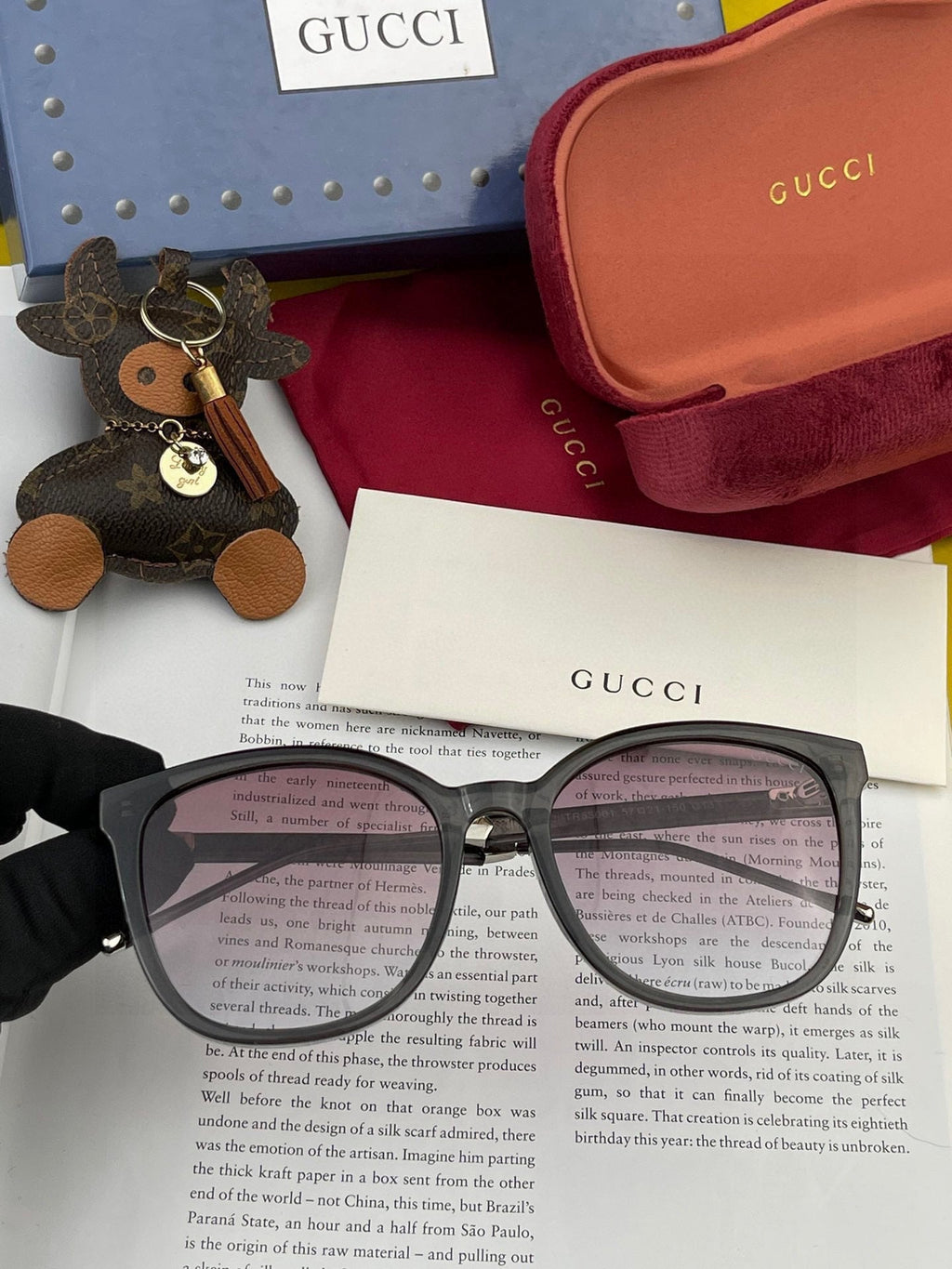 GUCCI BUTTERFLY FRAME SUNGLASSES G15500 IN ACETATE