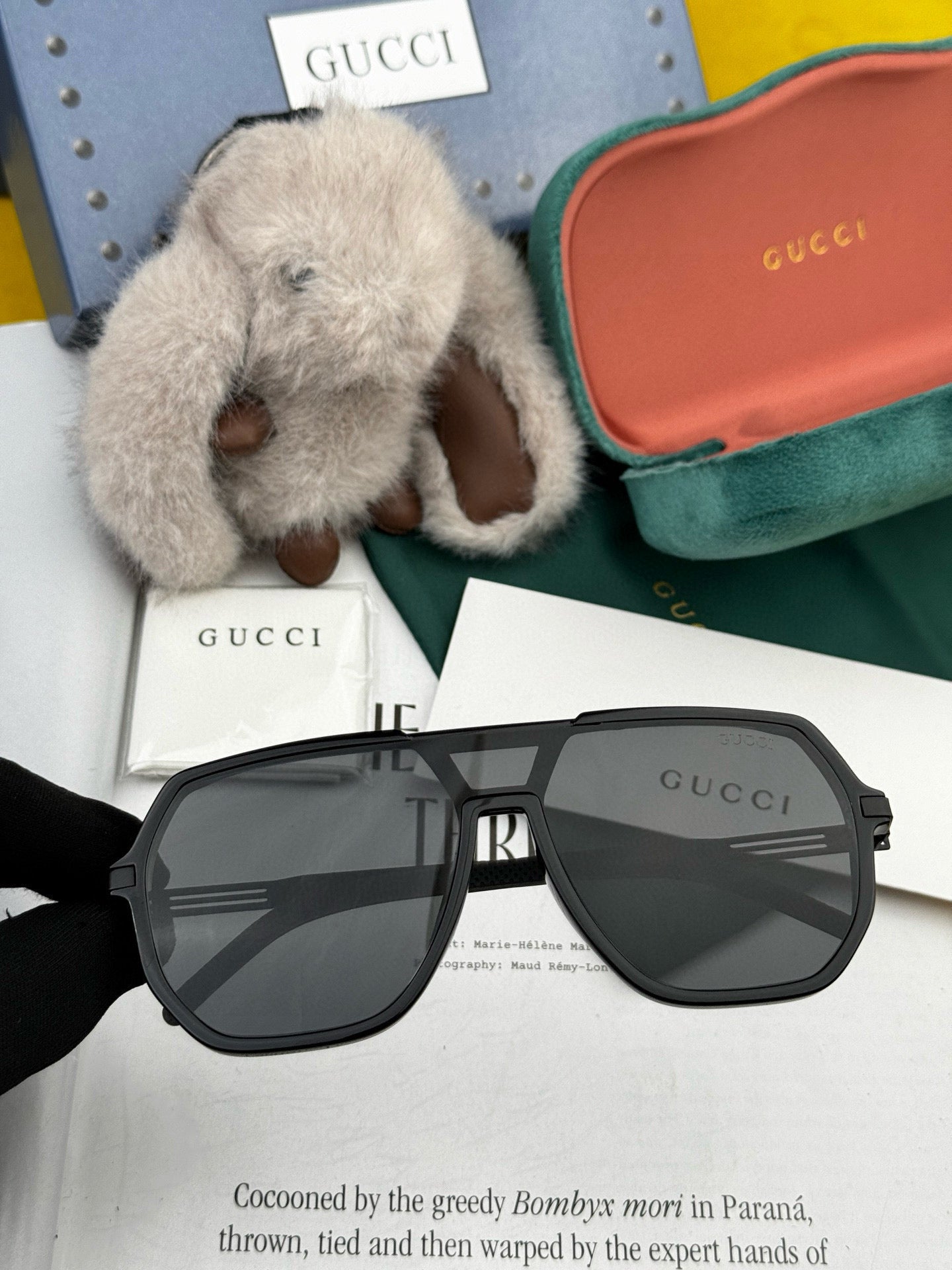 GUCCI NAVIGATOR FRAME SUNGLASSES G811 IN ACETATE