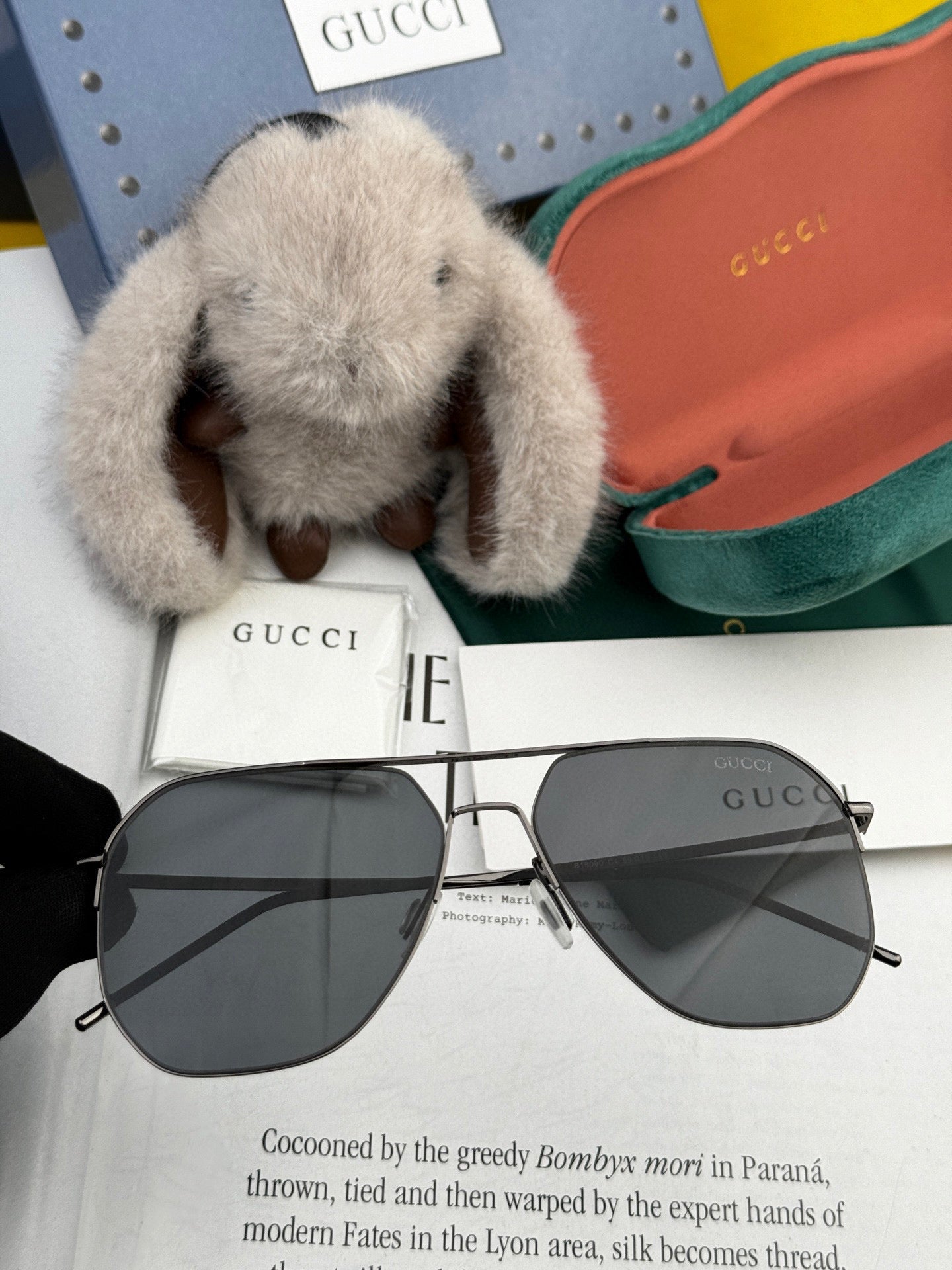 GUCCI NAVIGATOR FRAME SUNGLASSES G01810 IN METAL