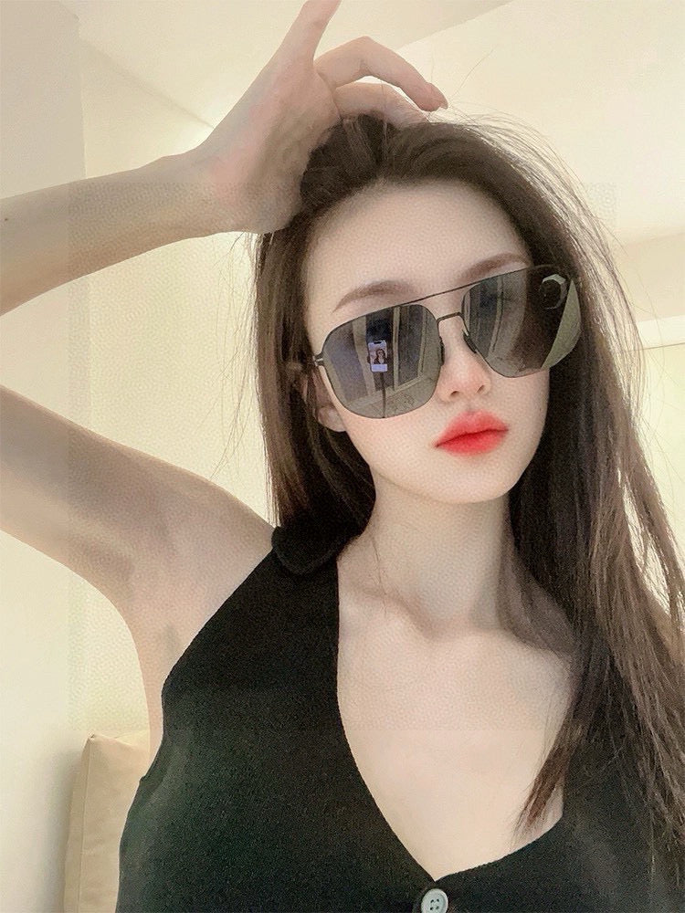 GUCCI NAVIGATOR FRAME SUNGLASSES 7515 IN METAL
