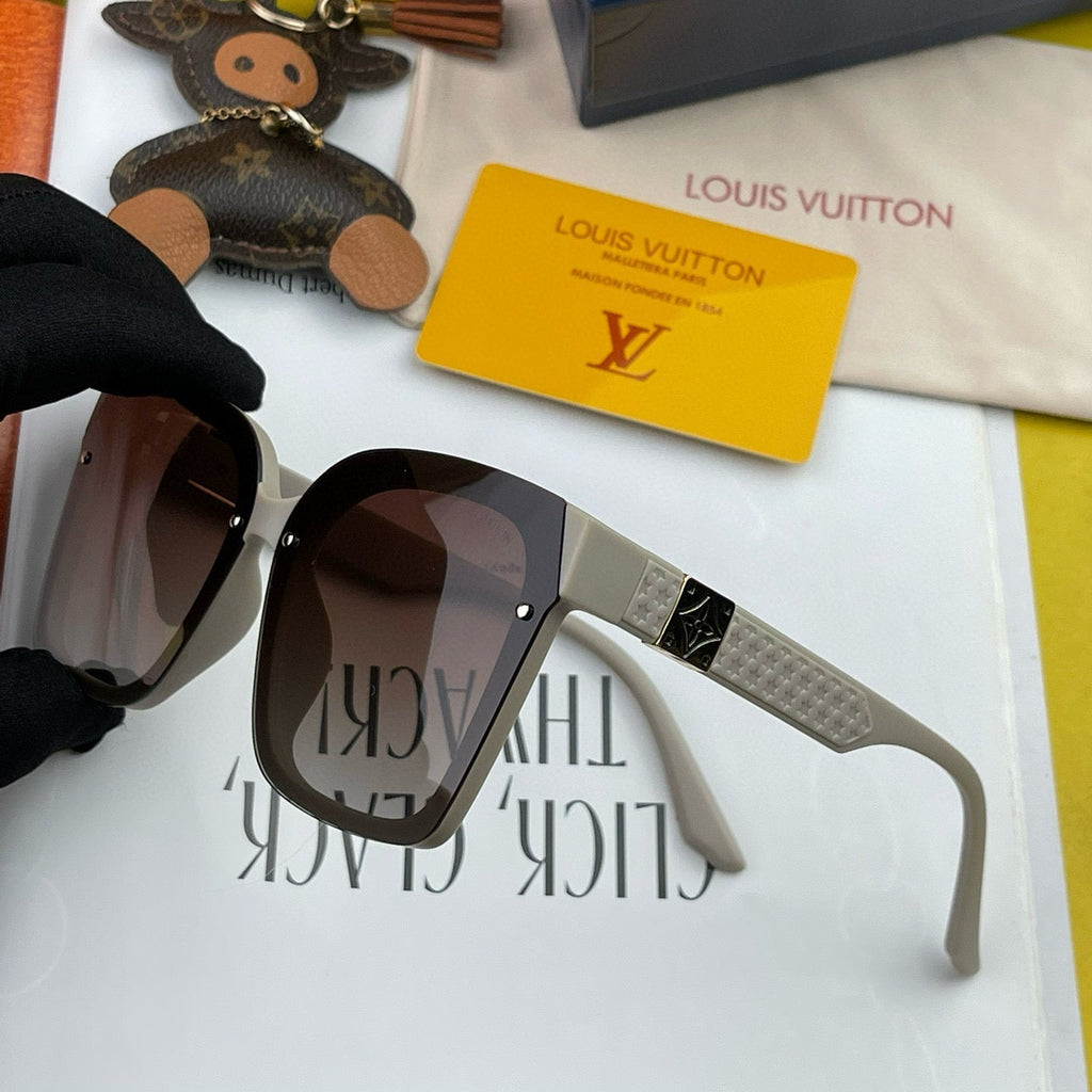 LOUIS VUITTON SQUARE SUNGLASSES L1765 IN ACETATE