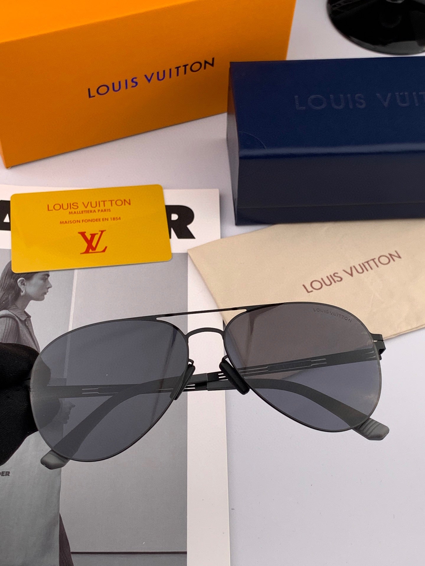 LOUIS VUITTON PILOT SUNGLASSES L169 IN METAL