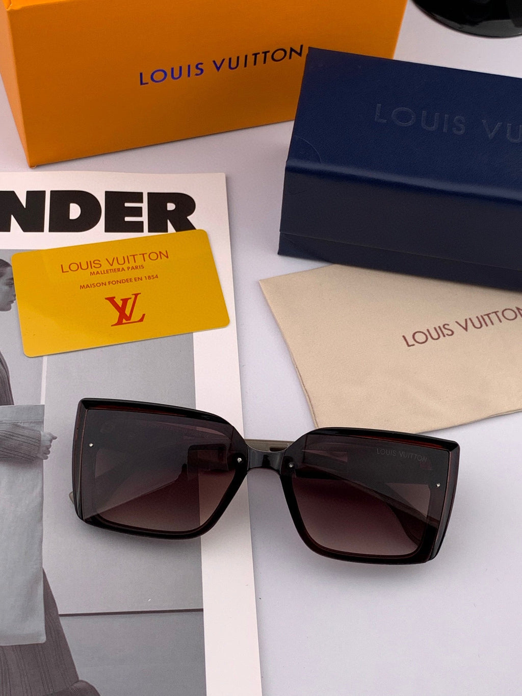 LOUIS VUITTON SQUARE SUNGLASSES L4310 IN ACETATE