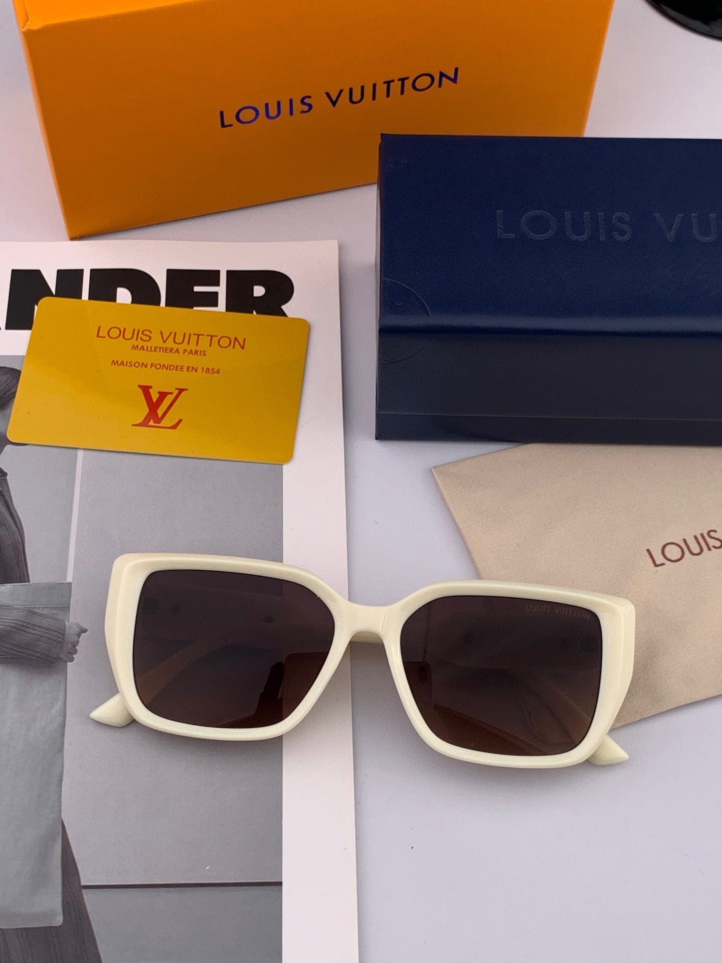 LOUIS VUITTON SQUARE SUNGLASSES L6221 IN ACETATE