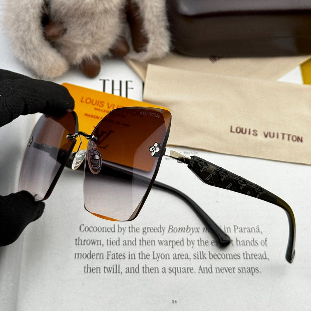 LOUIS VUITTON SQUARE SUNGLASSES L8612 IN ACETATE