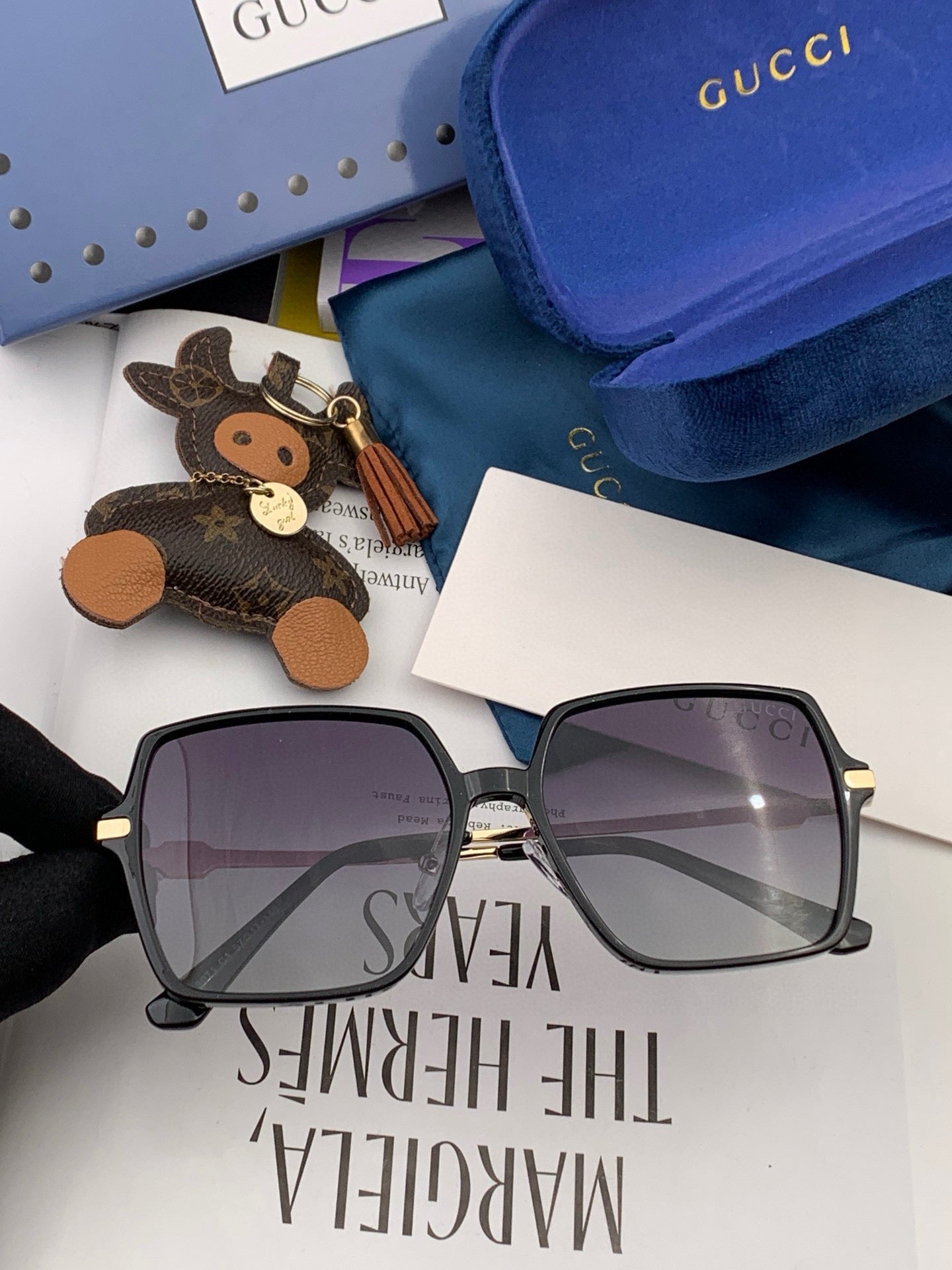 GUCCI OVERSIZED SQUARE FRAME SUNGLASSES G1307 IN ACETATE AND METAL