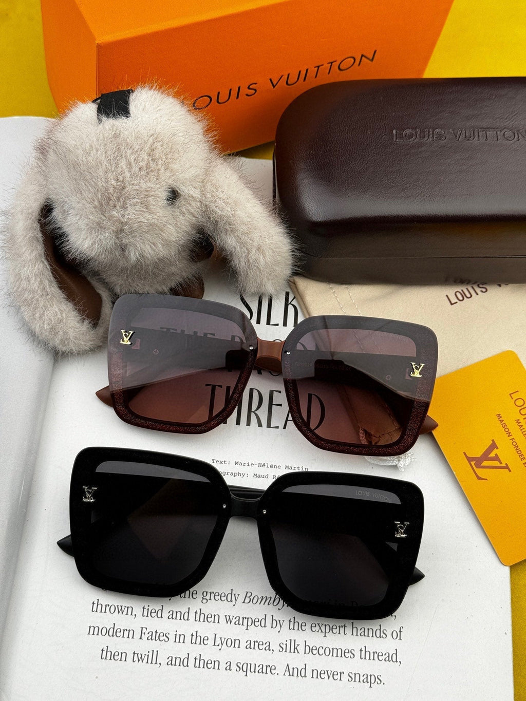 LOUIS VUITTON SQUARE JEWEL SUNGLASSES L2990 IN ACETATE FRAME