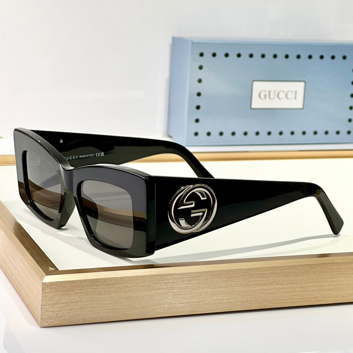 GUCCI RECTANGULAR FRAME SUNGLASSES GG1842S IN ACETATE