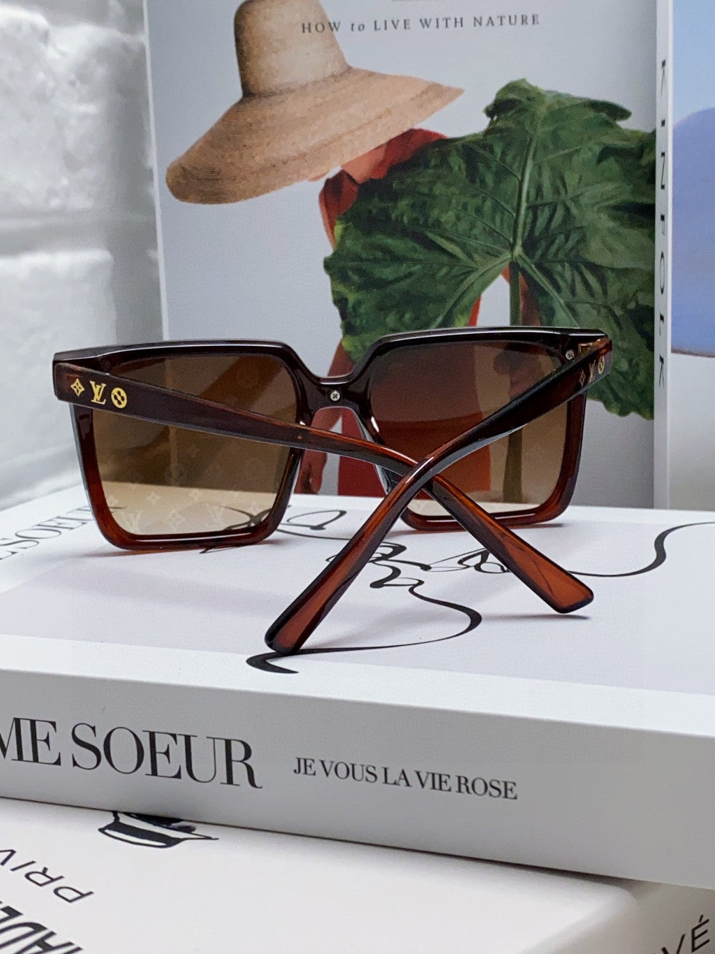 LOUIS VUITTON SQUARE SUNGLASSES 581367 IN BROWN ACETATE MONOGRAM MASK ON LENS