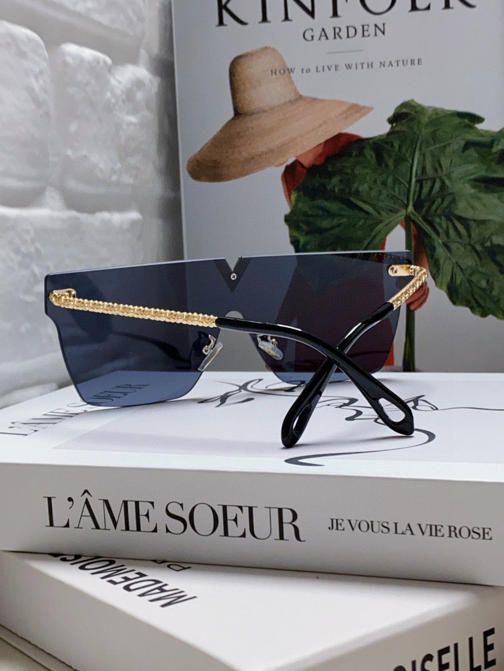 LOUIS VUITTON SQUARE SUNGLASSES 581372 IN GOLD METAL GREY LENSES