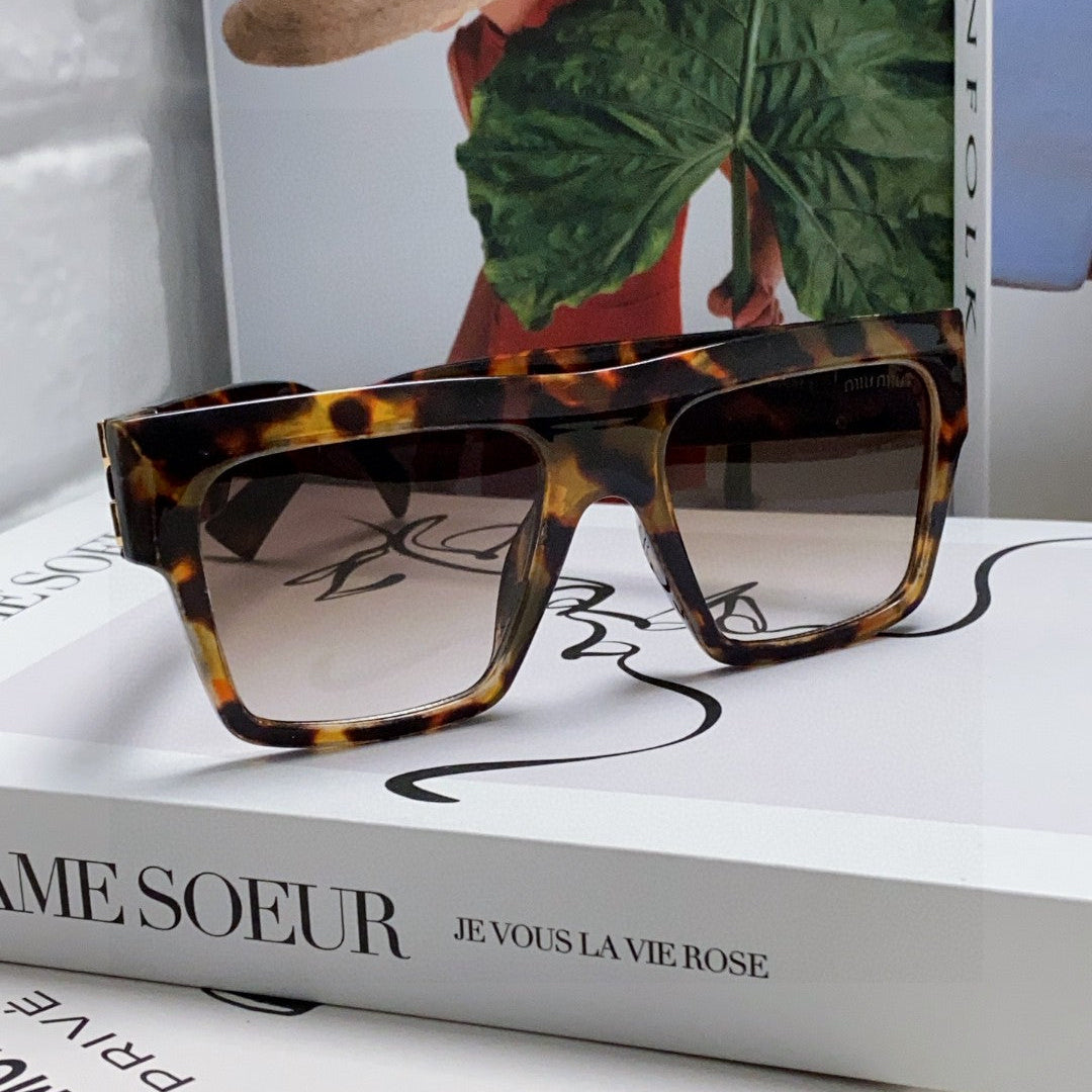 MIU MIU RUNWAY SQUARE SUNGLASSES 513009 IN HAVANA ACETATE