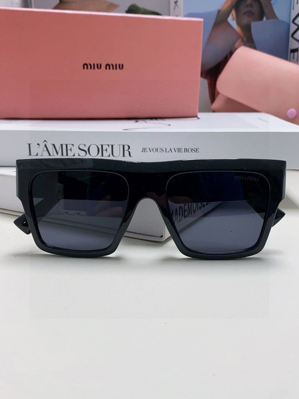 MIU MIU RUNWAY SQUARE SUNGLASSES 513010 IN BLACK ACETATE