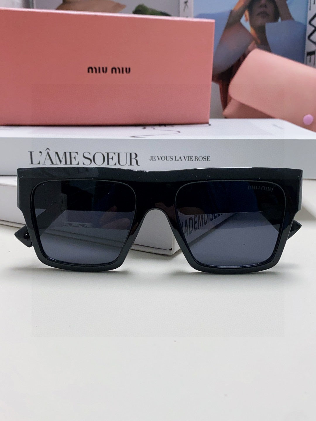 MIU MIU RUNWAY SQUARE SUNGLASSES 513010 IN BLACK ACETATE