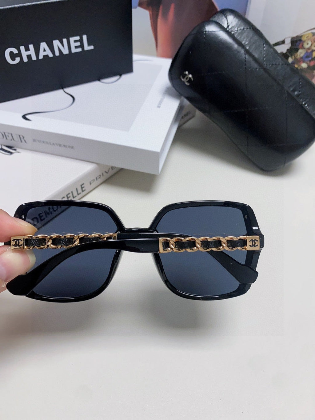 CHANEL SQUARE SUNGLASSES 632876 IN BLACK ACETATE