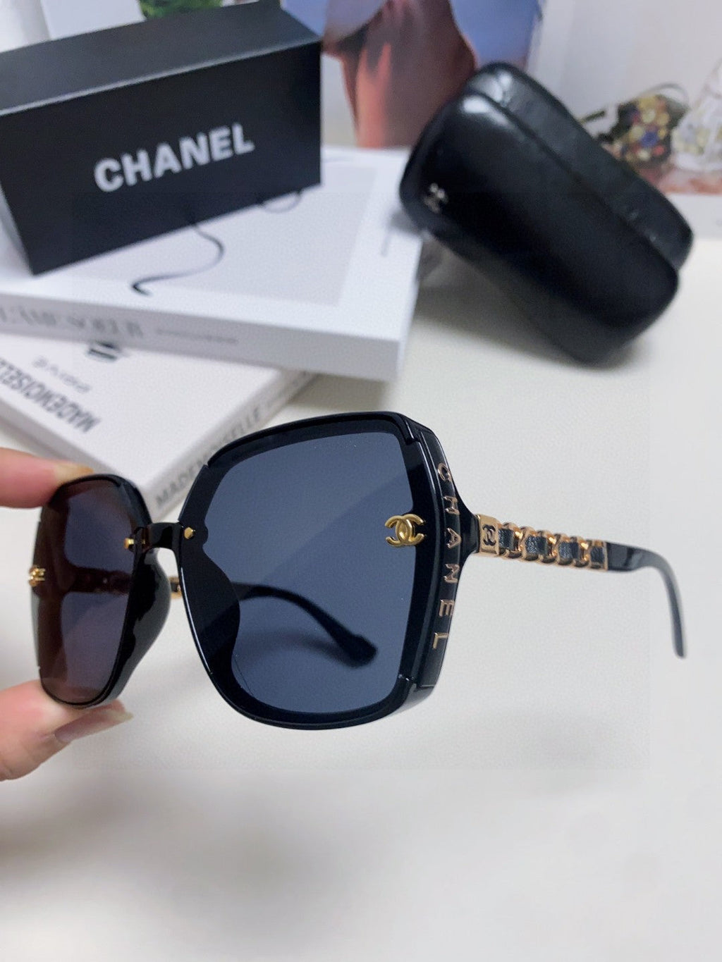 CHANEL SQUARE SUNGLASSES 632876 IN BLACK ACETATE