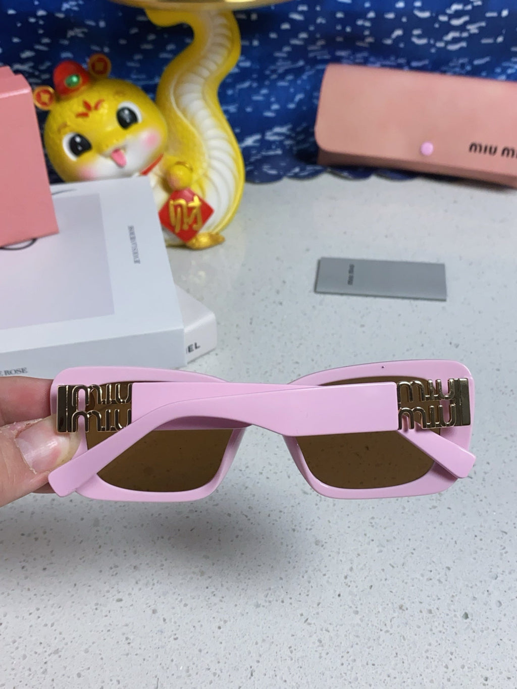 MIU MIU GLIMPSE SUNGLASSES 558345 IN PINK ACETATE GOLD EMBOSSED LOGO