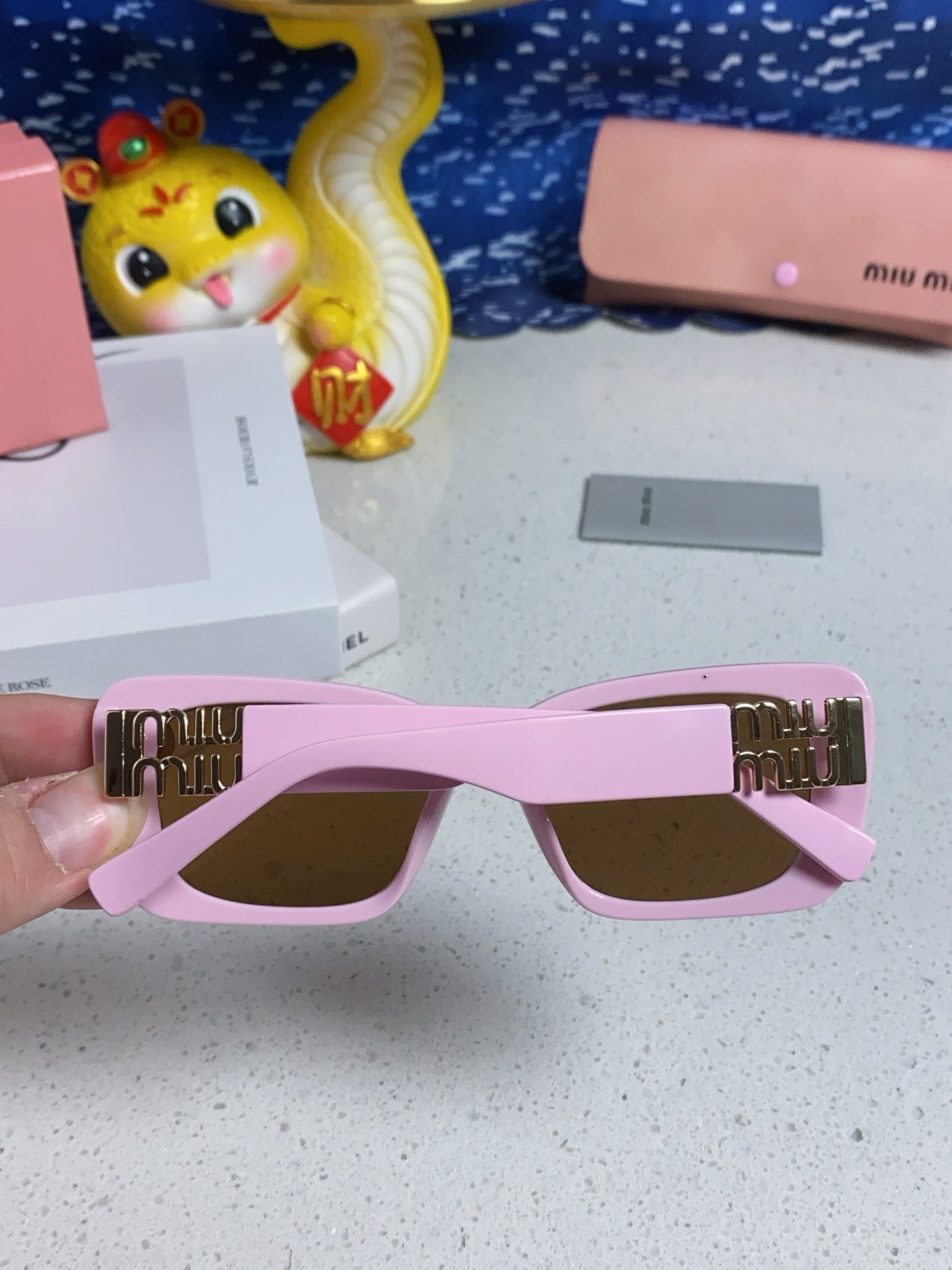 MIU MIU GLIMPSE SUNGLASSES 558345 IN PINK ACETATE GOLD EMBOSSED LOGO