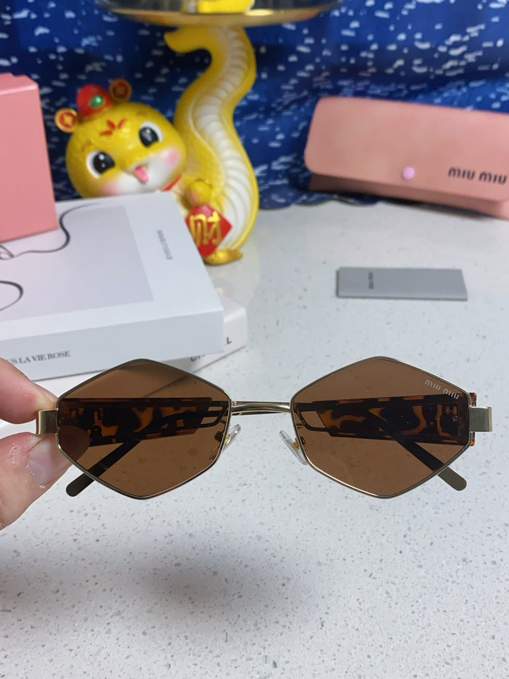 MIU MIU LOGO SUNGLASSES 560865 IN HAVANA ACETATE GOLD METAL BROWN LENS