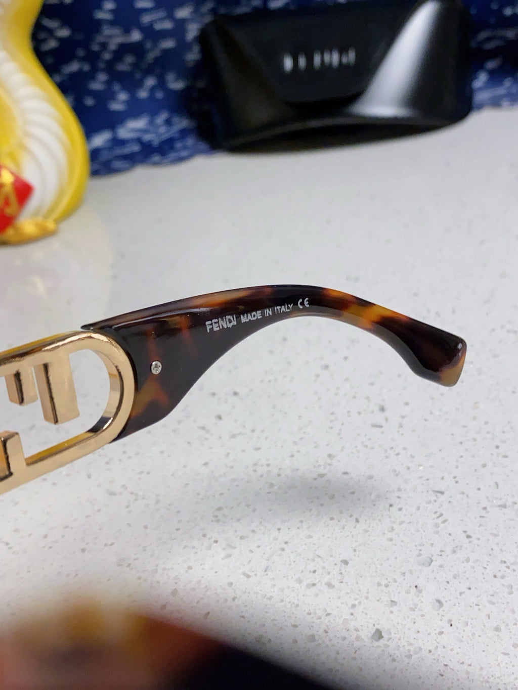 FENDI OVERSIZES FF DIAMONDS SQUARE SUNGLASSES 563315 IN ACETATE
