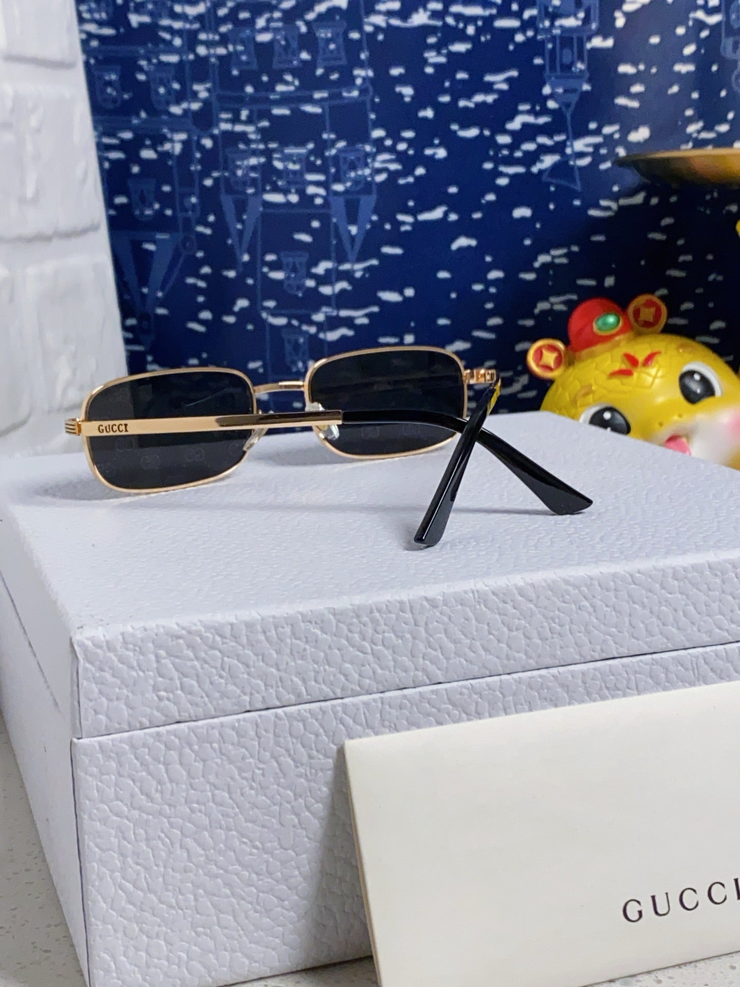 GUCCI RECTANGULAR FRAME SUNGLASSES GG1457S IN METAL