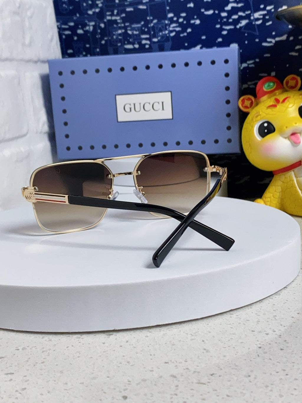GUCCI SQUARE FRAME SUNGLASSES 563175 IN METAL