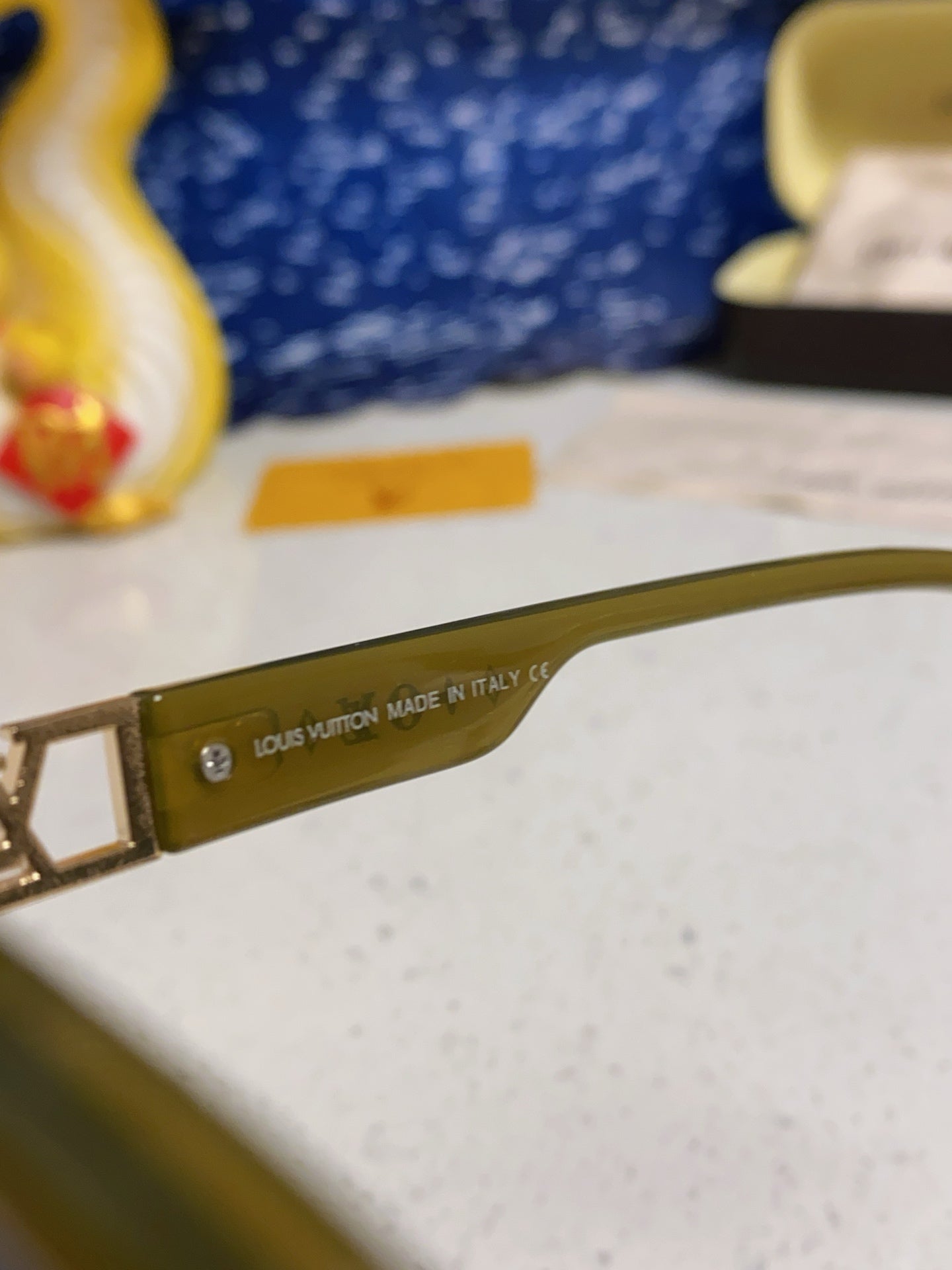 LOUIS VUITTON CAT EYE SUNGLASSES 567469 IN GREEN CLEAR ACETATE