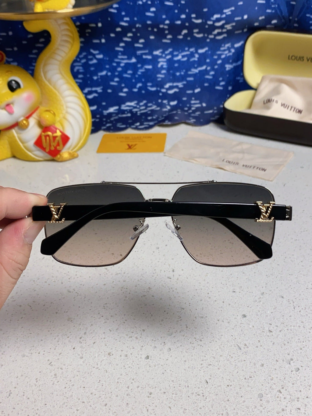 LOUIS VUITTON SIGNATURE SQUARE SUNGLASSES 567474 IN SILVER METAL GREY SMOKE LENSES