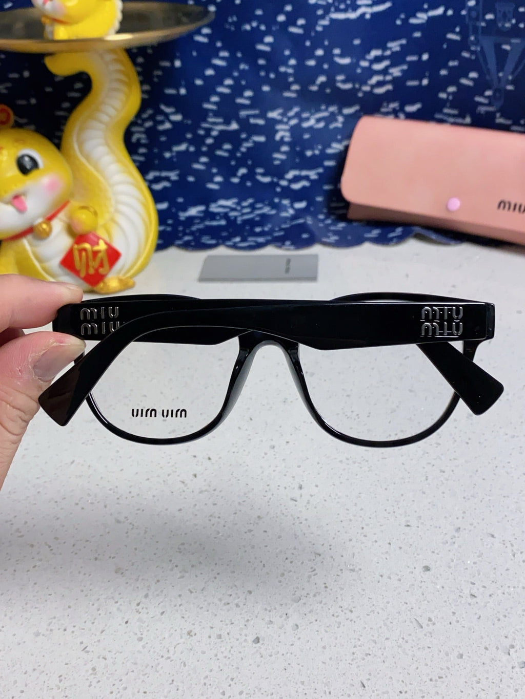 MIU MIU RUNWAY SUNGLASSES 567507 IN BLACK ACETATE SILVER LOGO