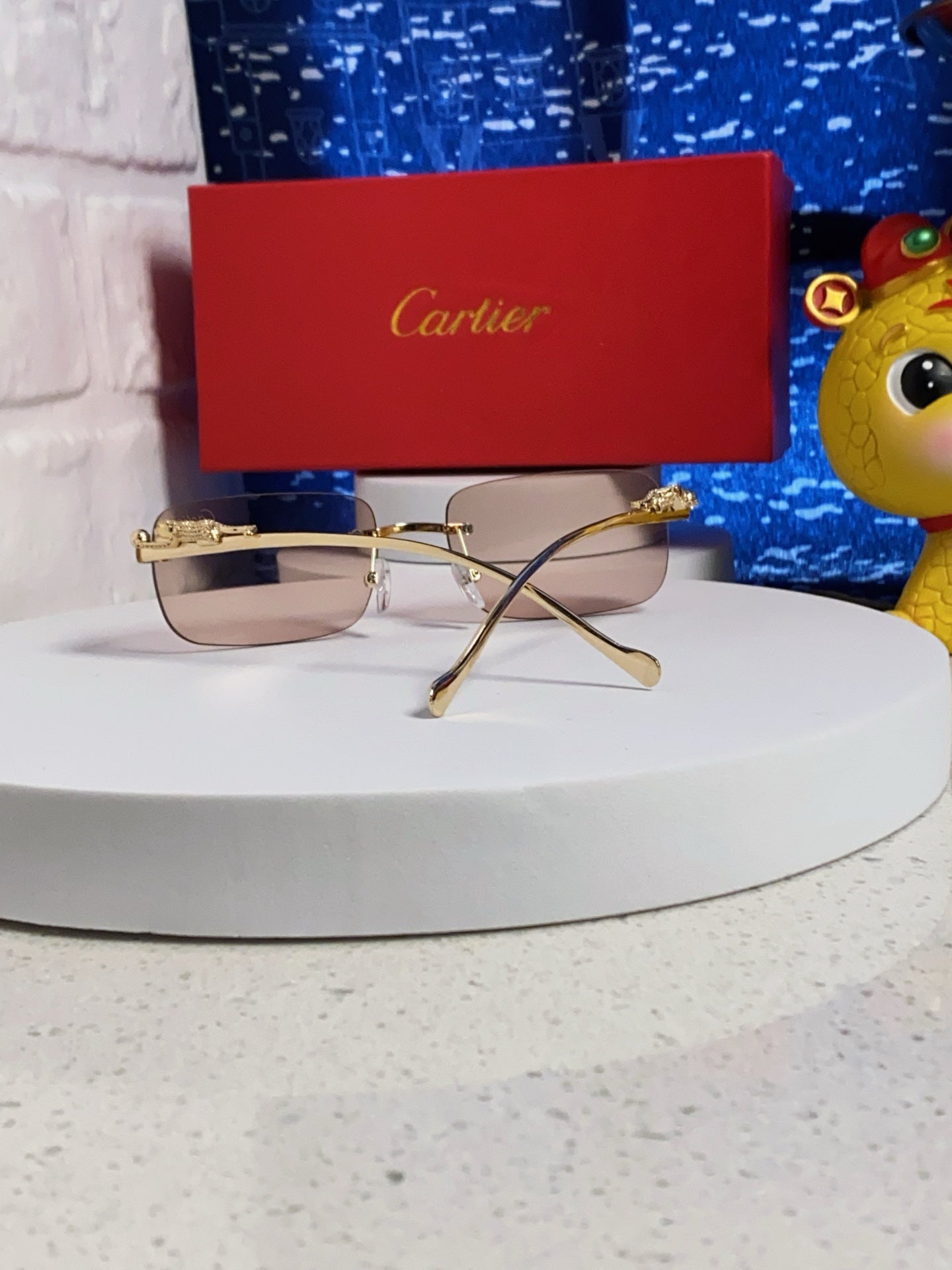 CARTIER PANTHÈRE RECTANGULAR FRAME SUNGLASSES 567503 IN METAL