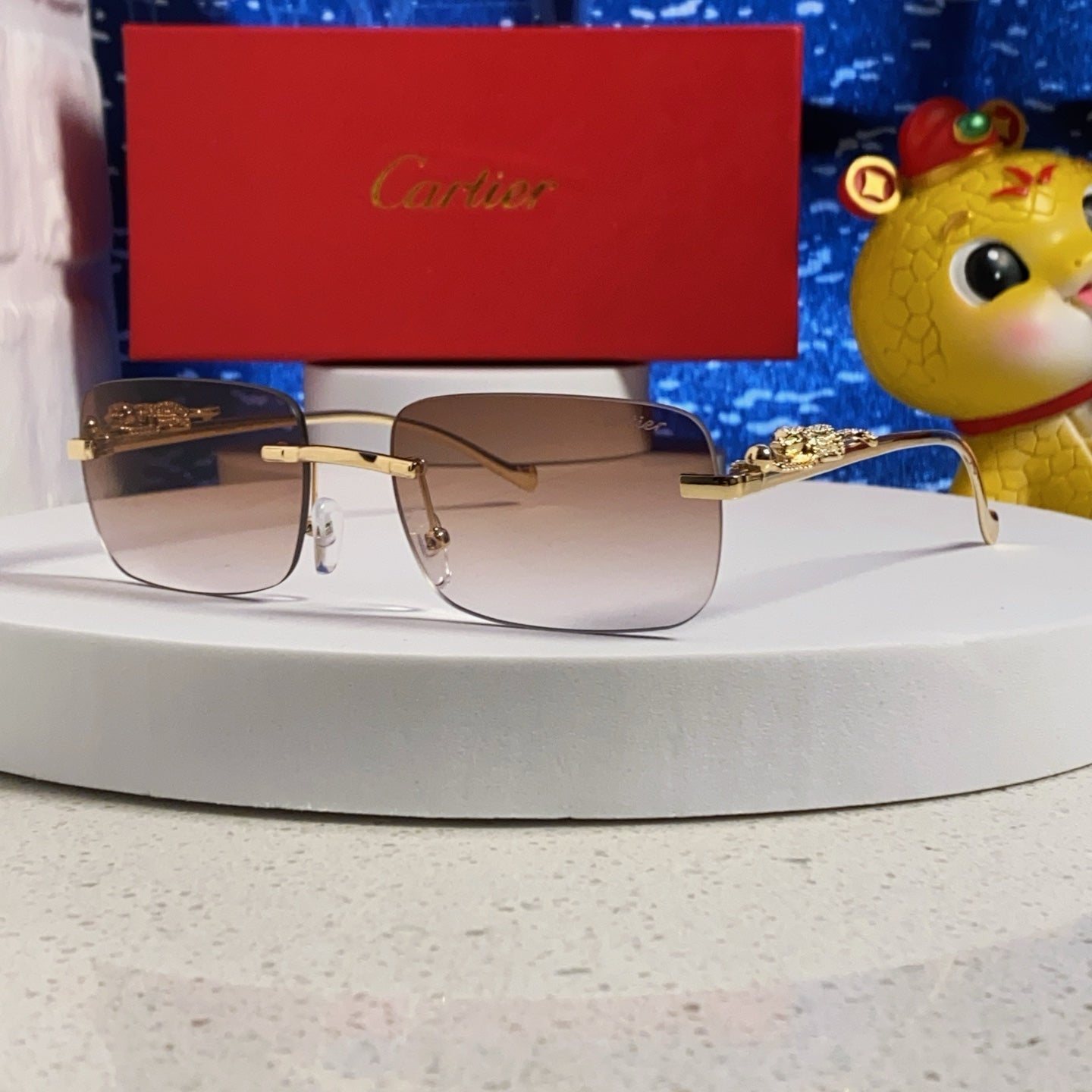 CARTIER PANTHÈRE RECTANGULAR FRAME SUNGLASSES 567503 IN METAL