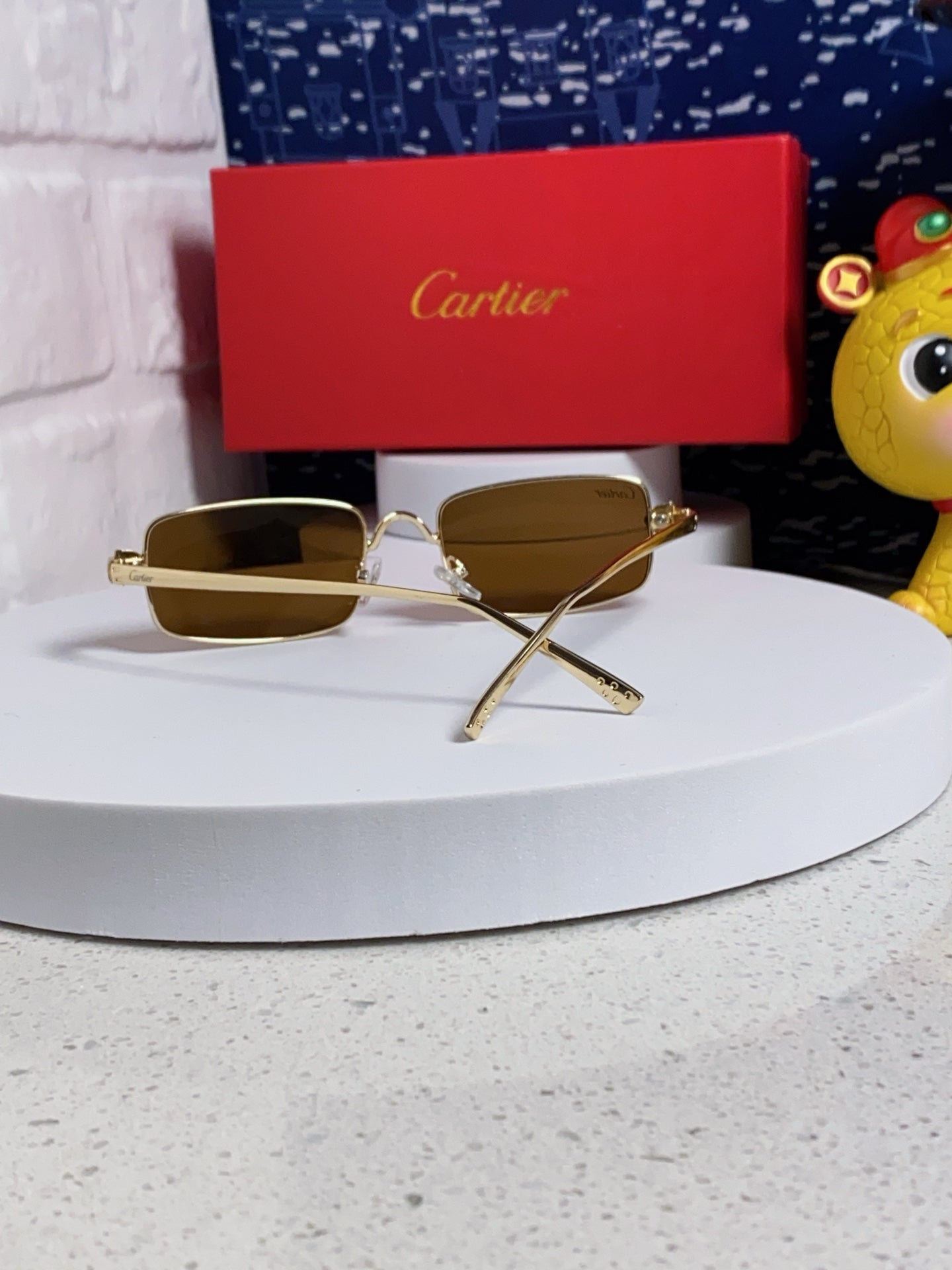 CARTIER SANTOS RECTANGULAR FRAME SUNGLASSES CT0473S IN METAL