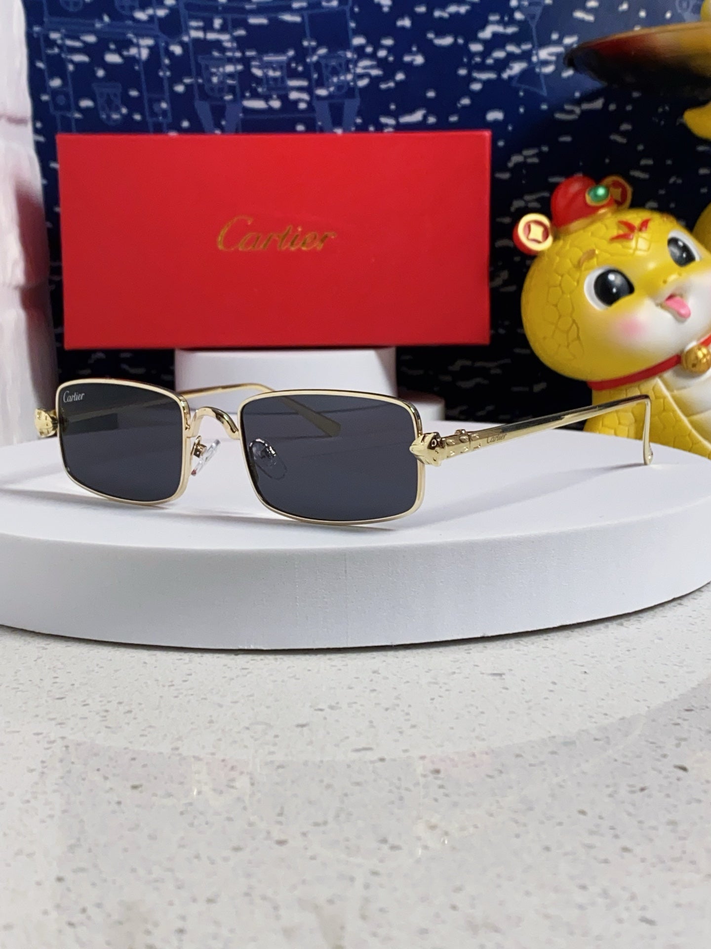 CARTIER SANTOS RECTANGULAR FRAME SUNGLASSES CT0473S IN METAL