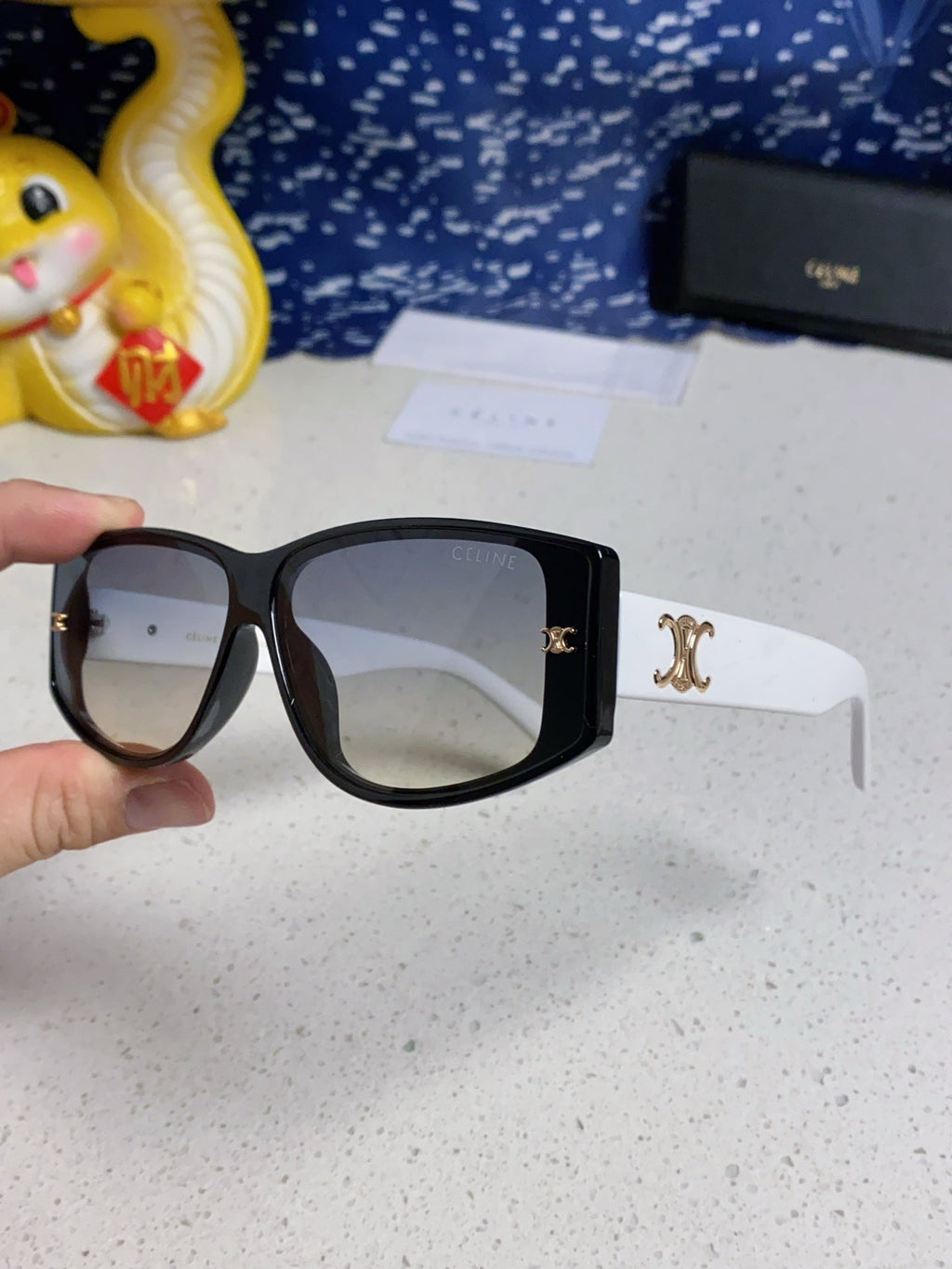 CELINE TRIOMPHE SUNGLASSES 566216 IN BLACK AND WHITE ACETATE