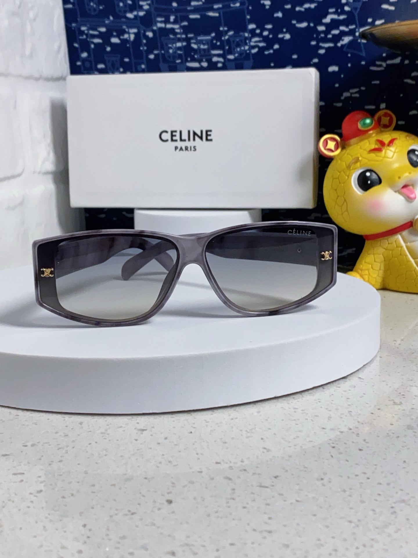 CELINE TRIOMPHE SUNGLASSES 566217 IN MARBLED EFFECT ACETATE