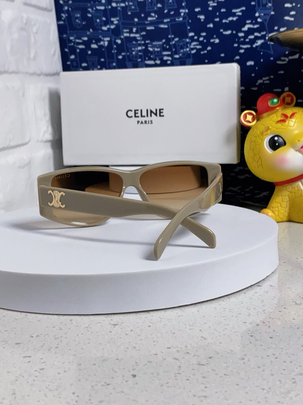 CELINE TRIOMPHE SUNGLASSES 533218 IN IVORY ACETATE CAMEL LENSES