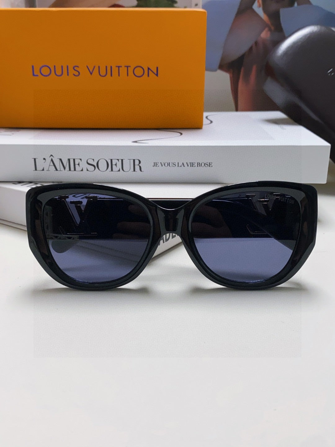 LOUIS VUITTON ICON CAT EYE SUNGLASSES 570249 IN BLACK ACETATE
