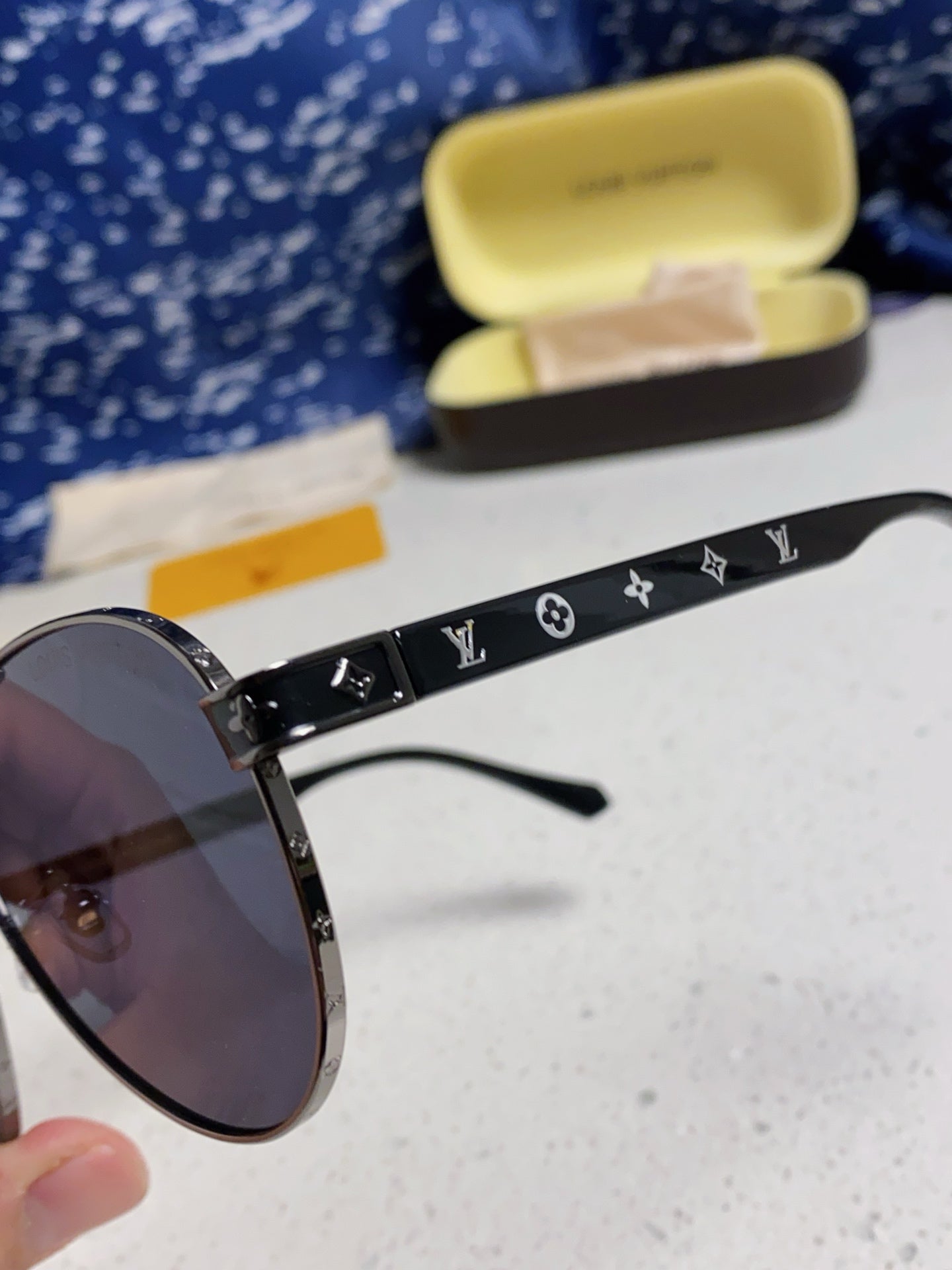 LOUIS VUITTON PILOT SUNGLASSES 571636 IN METAL BLACK LENSES MONOGRAM LOGO