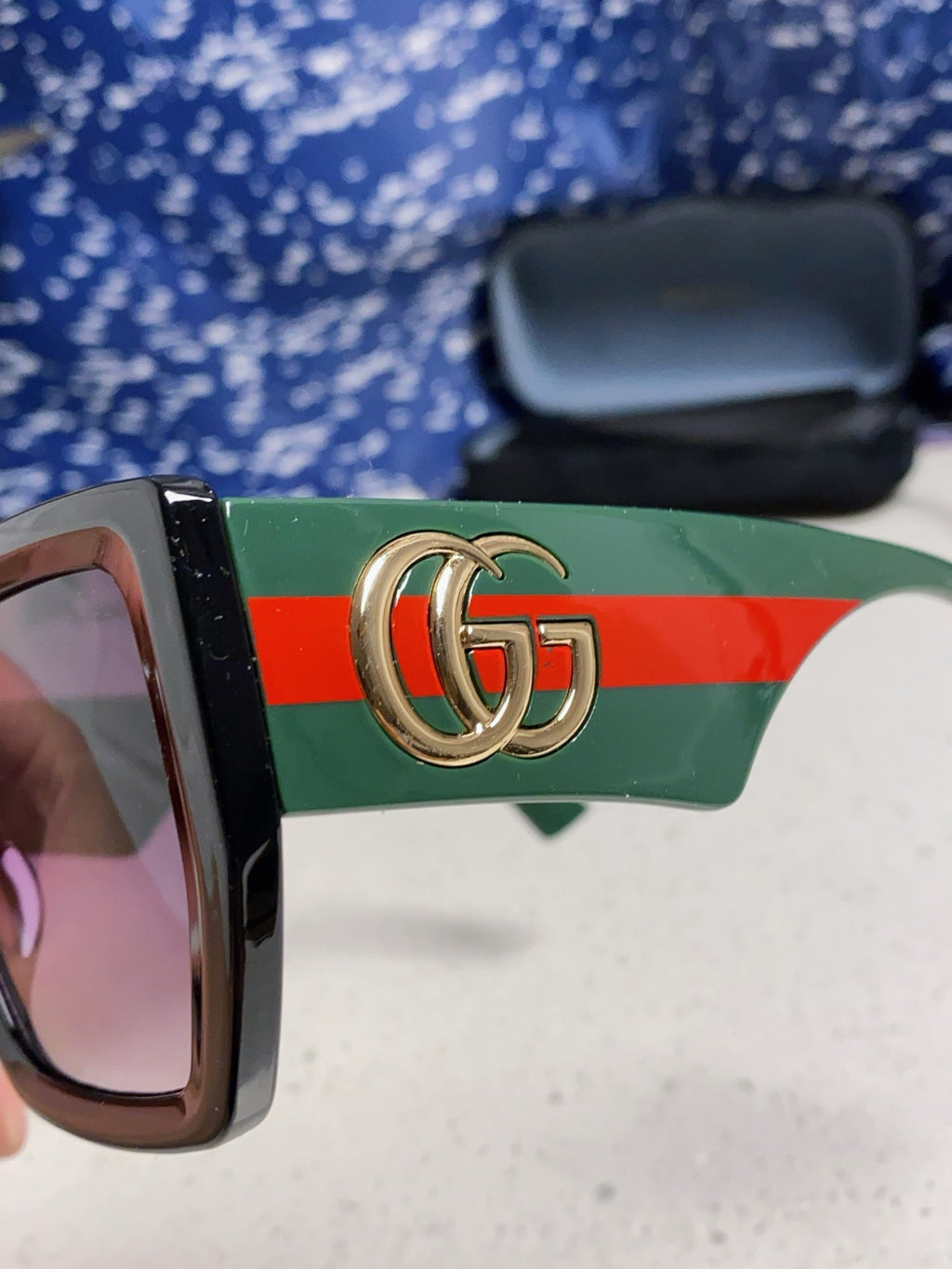 GUCCI SQUARE FRAME SUNGLASSES 573303 IN ACETATE EMBOSSED LOGO
