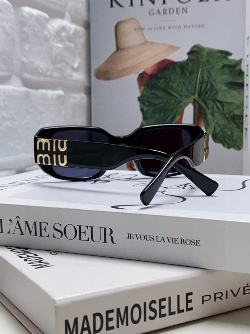 MIU MIU GLIMPSE SUNGLASSES 576821 IN BLACK ACETATE