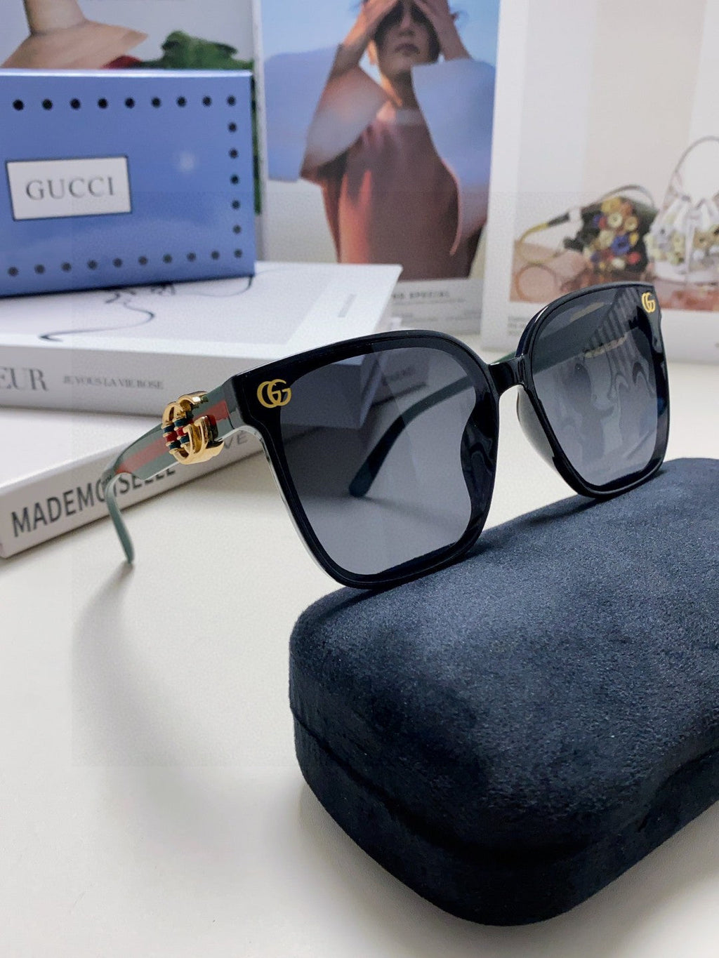 GUCCI EMBOSSED LOGO BUTTERFLY FRAME SUNGLASSES 576876 IN ACETATE