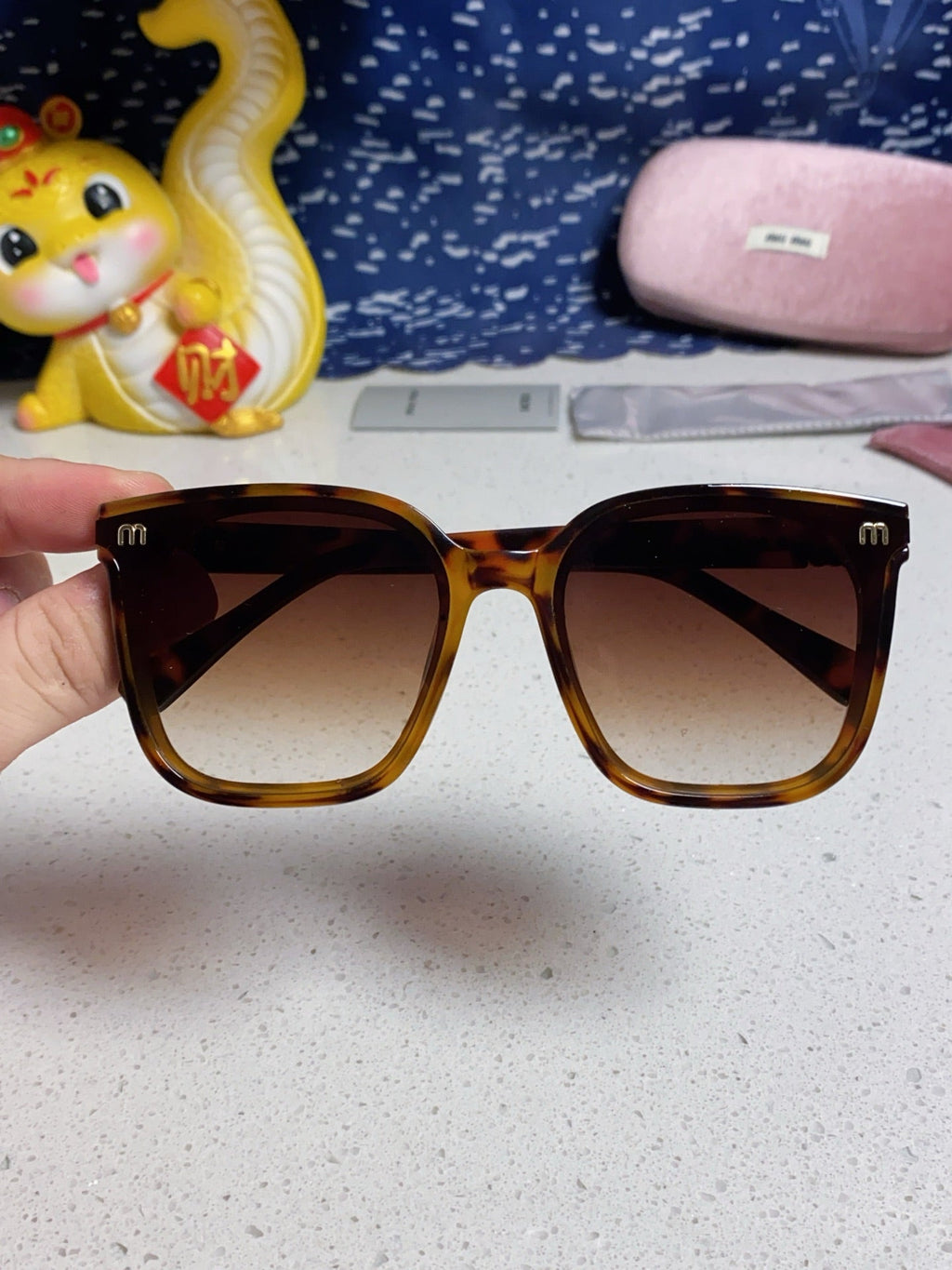 MIU MIU GLIMPSE SQUARE SUNGLASSES 554614 IN HAVANA ACETATE
