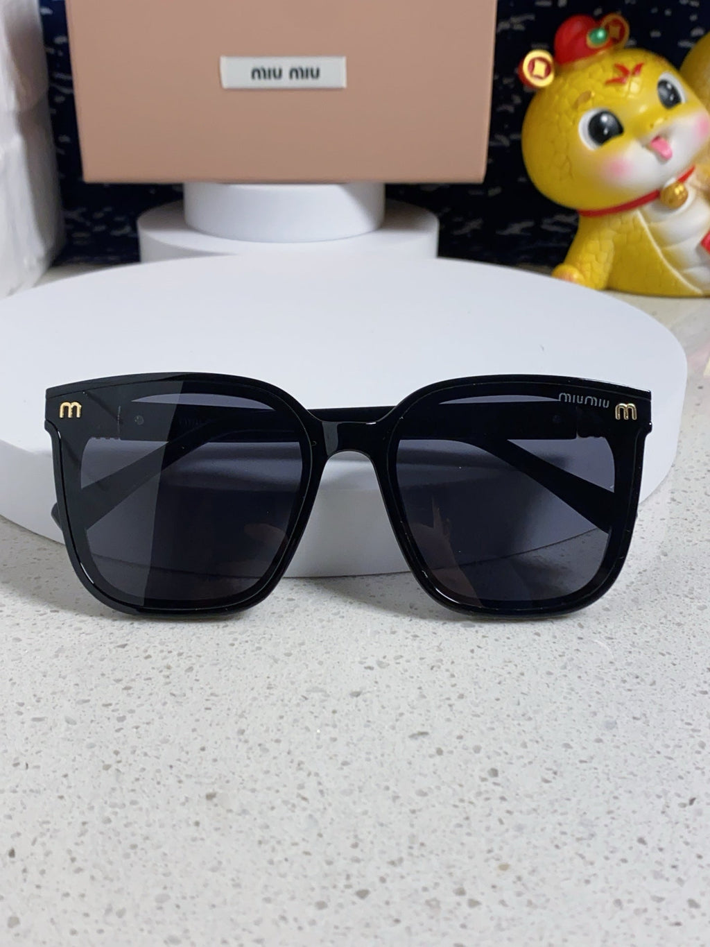 MIU MIU GLIMPSE SQUARE SUNGLASSES 554617 IN BLACK ACETATE BLACK LENS
