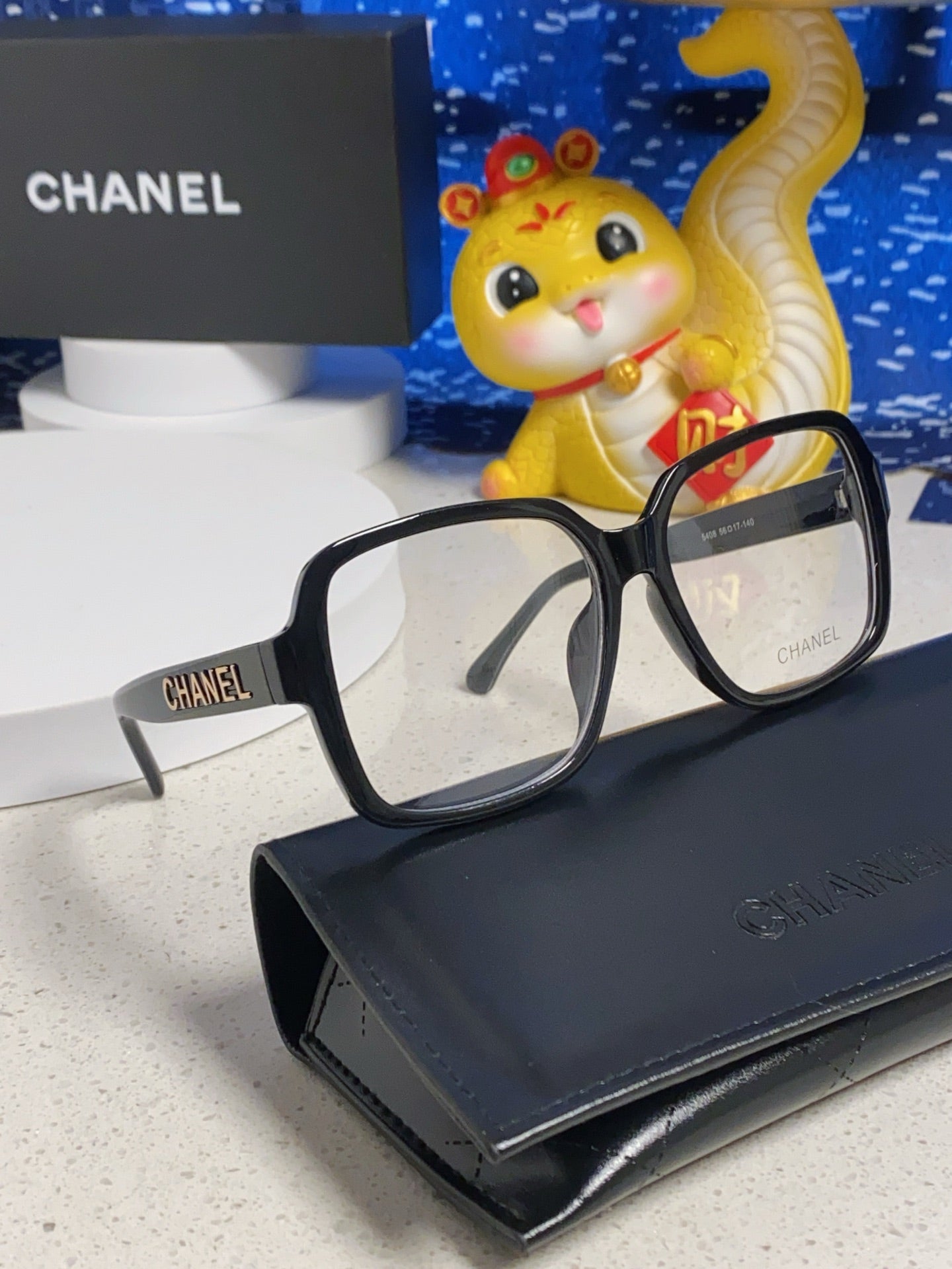CHANEL SQUARE SUNGLASSES 638934 IN BLACK ACETATE