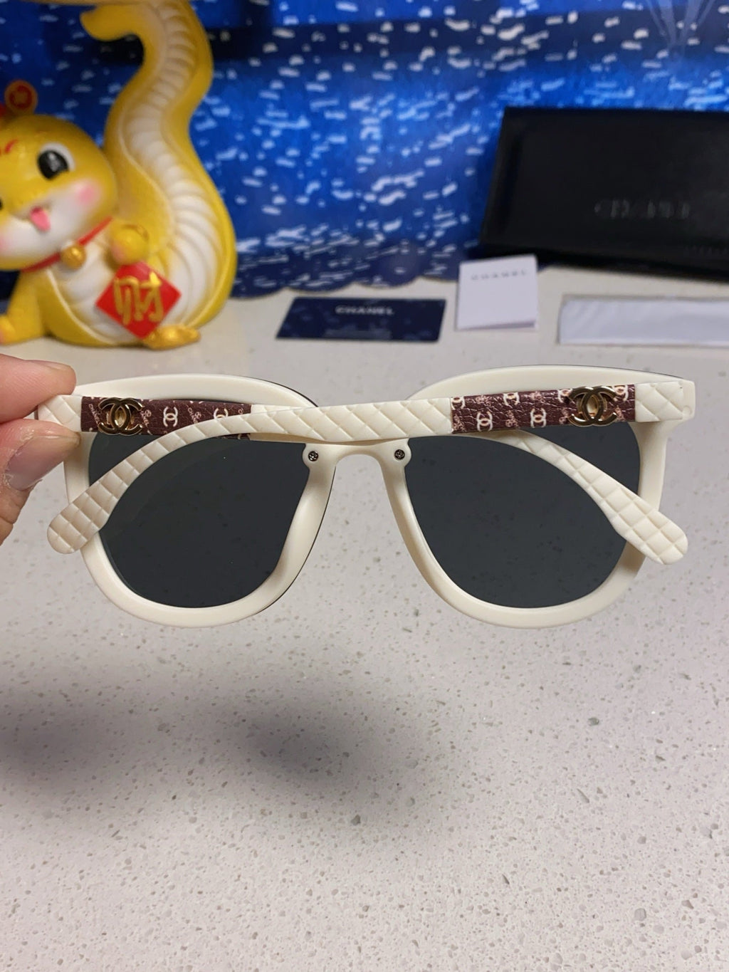 CHANEL BROWNLINE SUNGLASSES 638937 IN ACETATE
